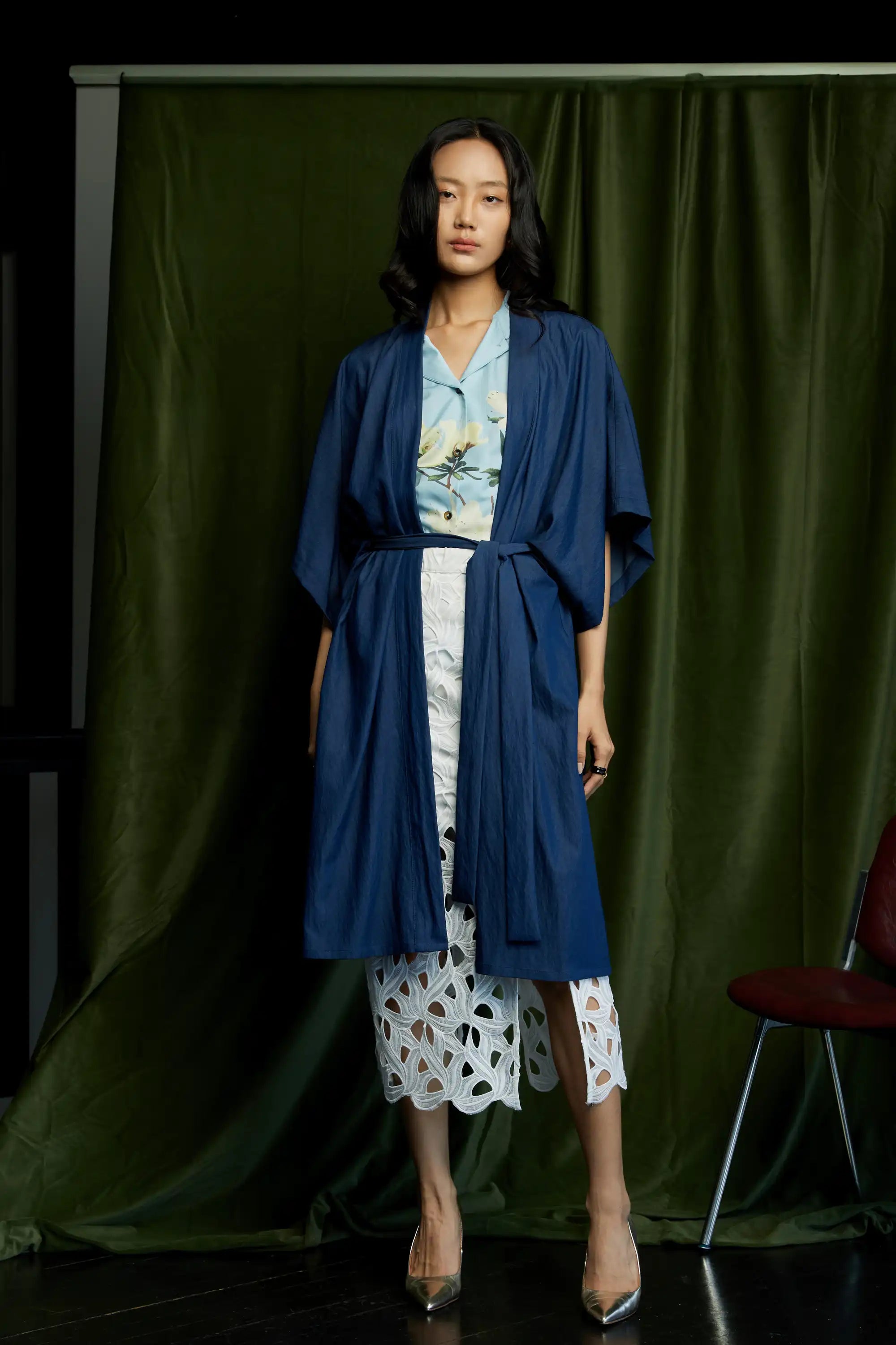 Contour Slit Skirt (White)