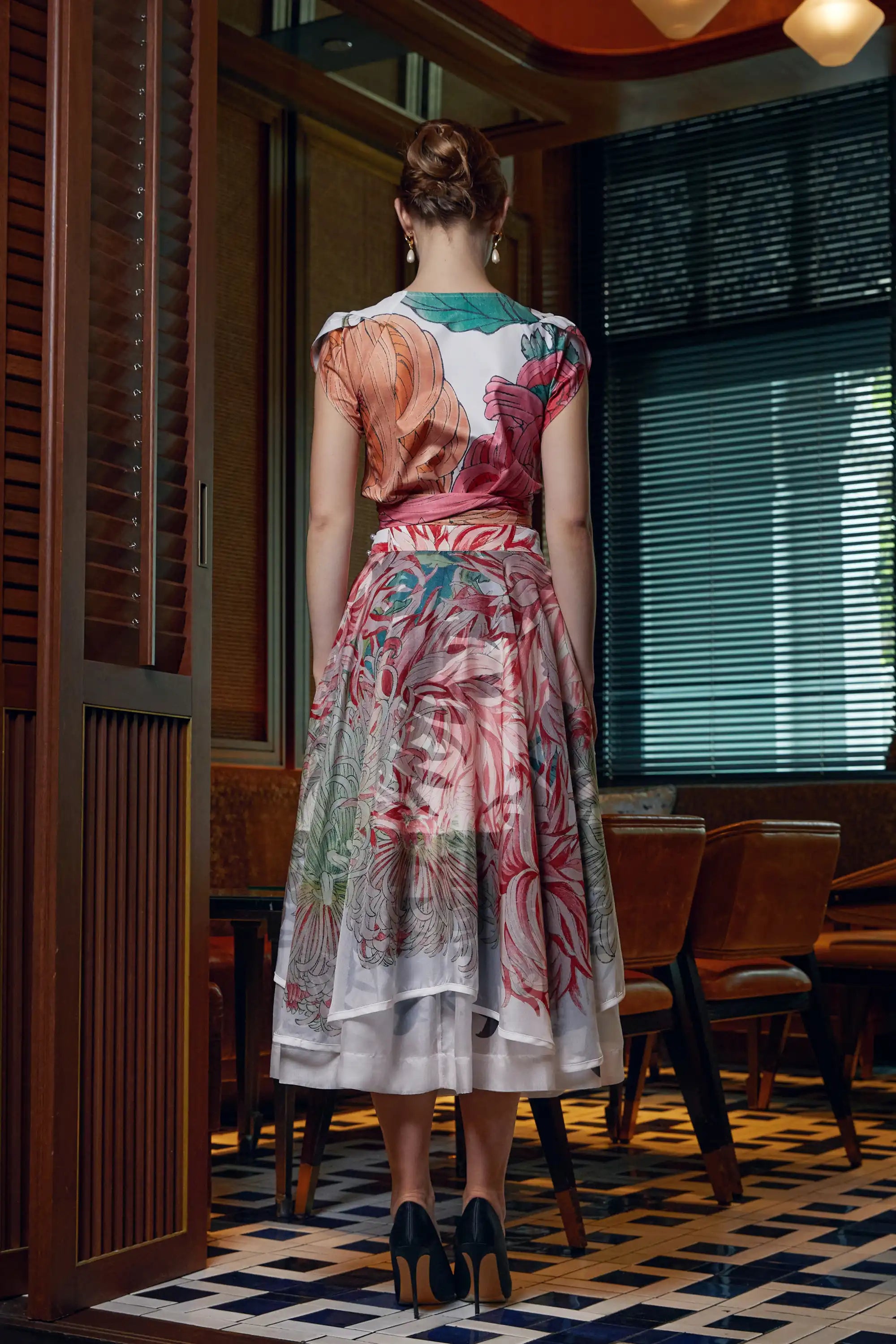 Criss Cross Tulip Blouse (Chrysanthemums)