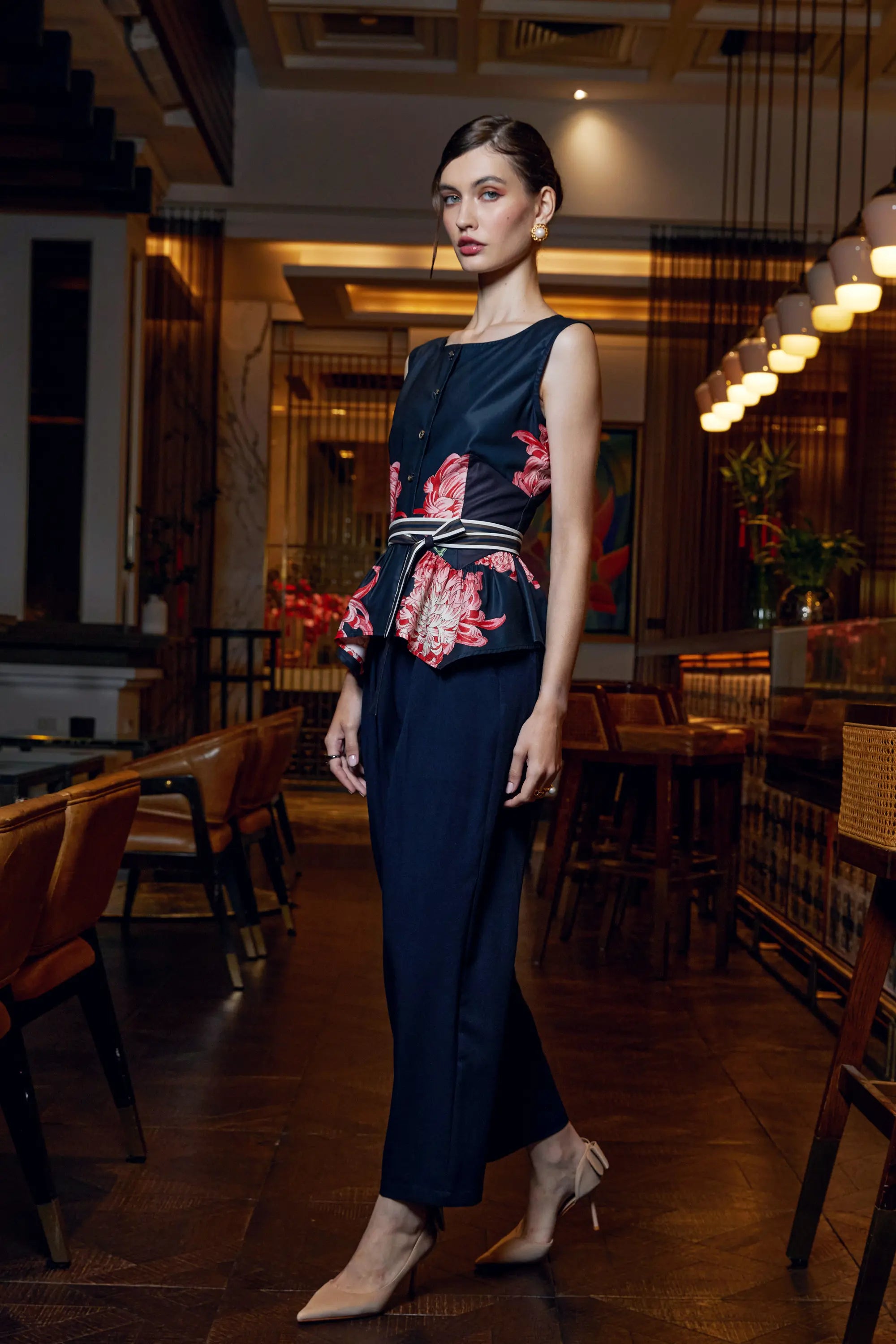 Sleeveless Contour Top (Chrysanthemum)