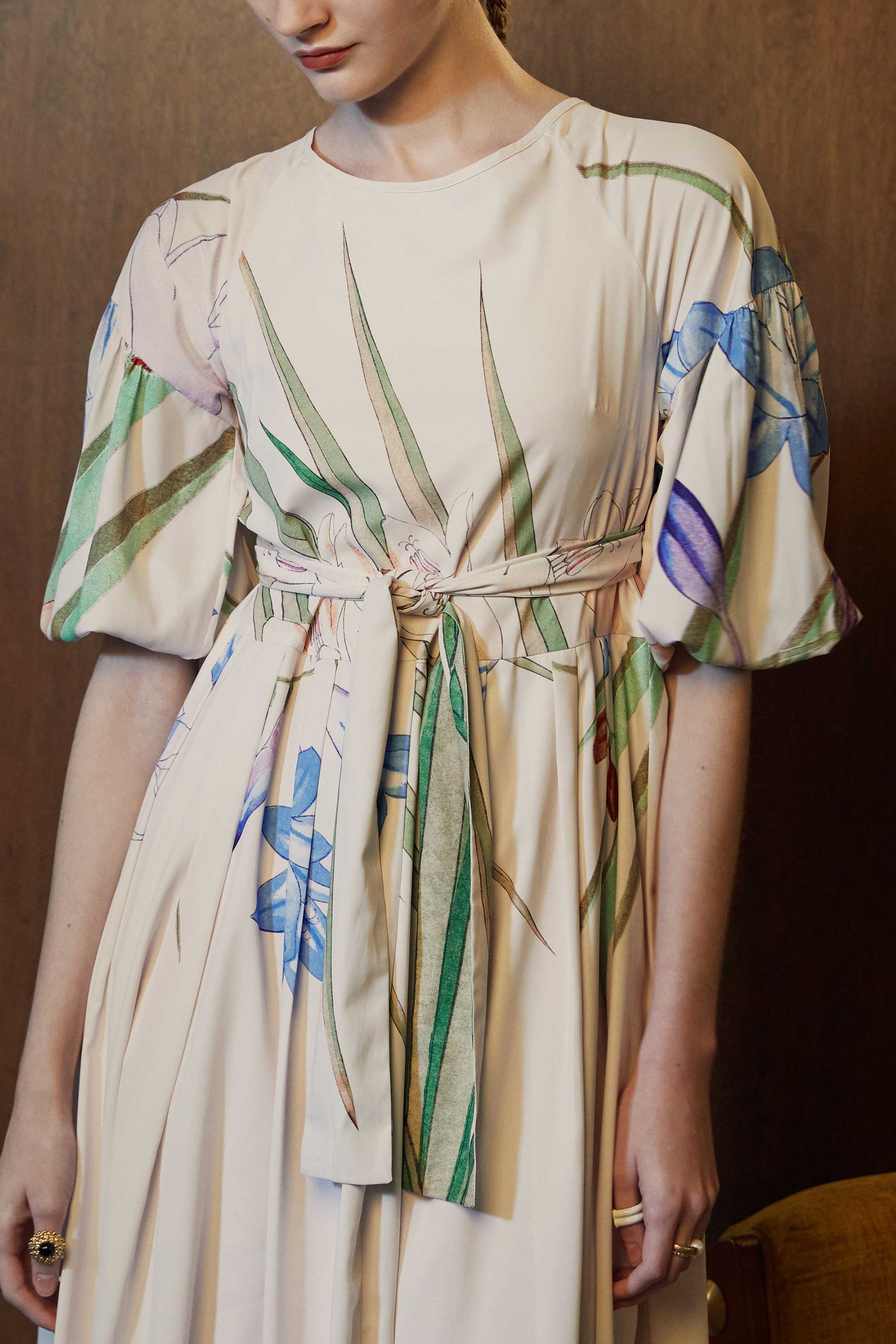 Back-to-Front Parachute Sleeves Midi Dress (Freesia)