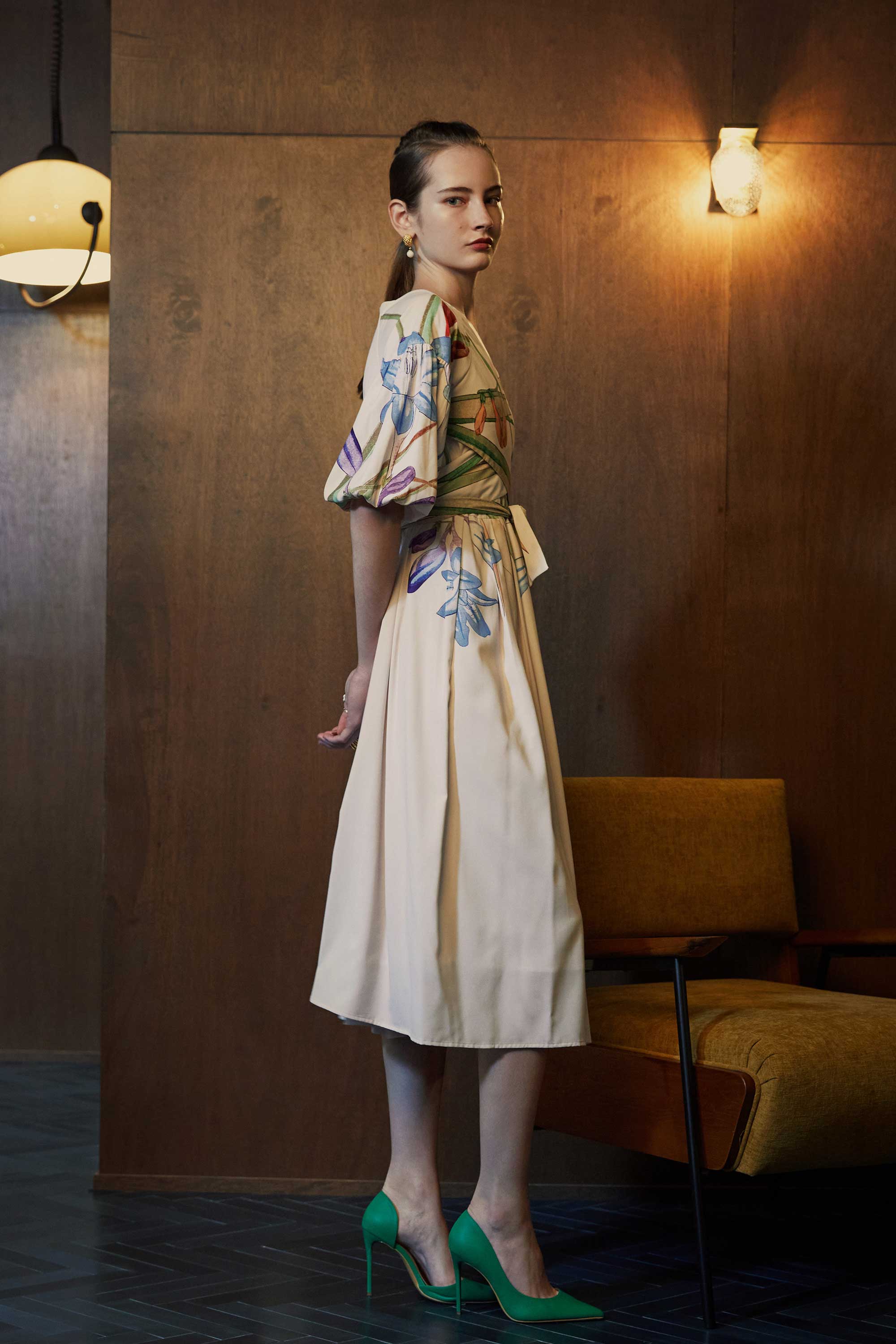 Back-to-Front Parachute Sleeves Midi Dress (Freesia)