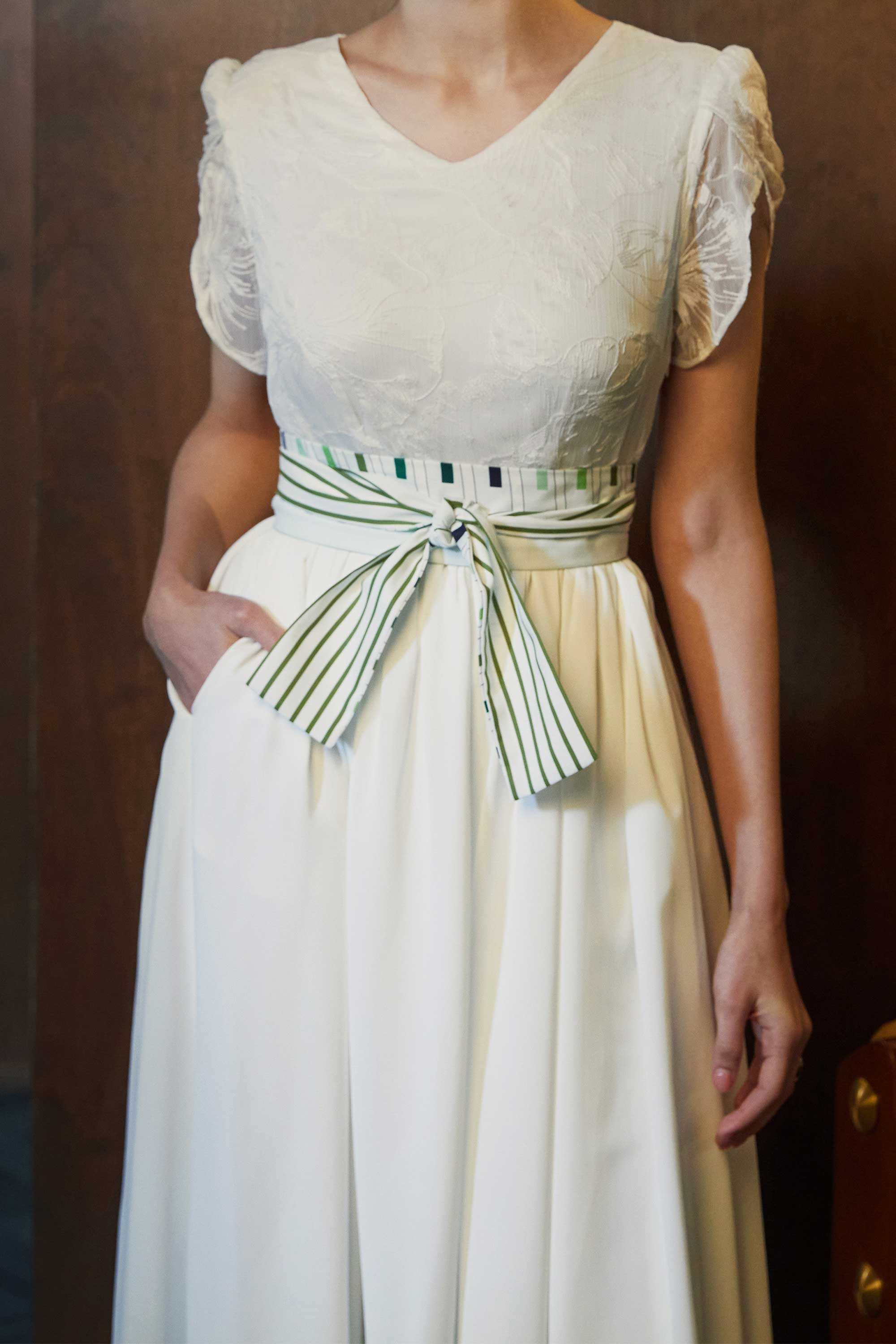Petal Sleeves Shirtwaist Dress (White Lace)