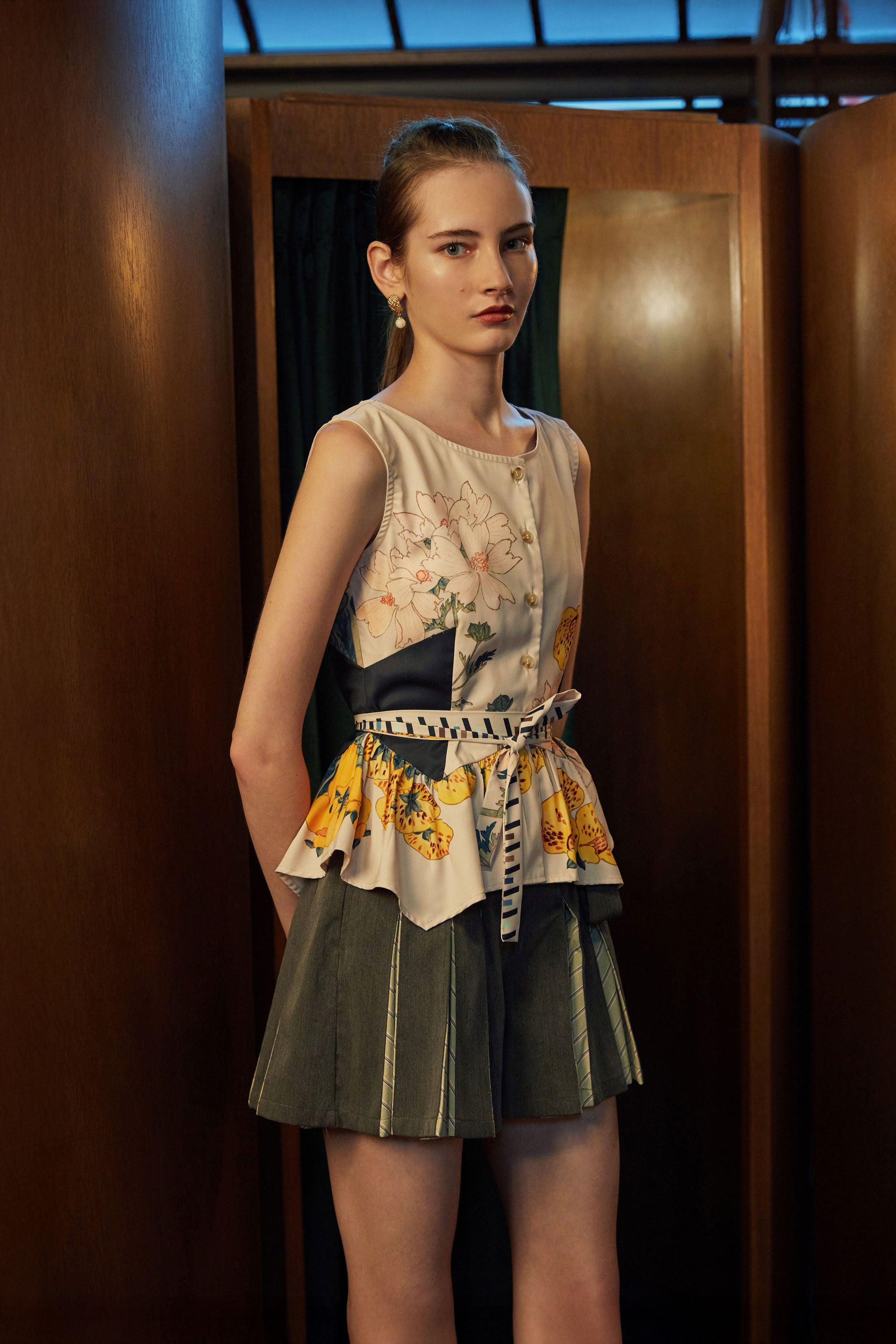 Sleeveless Contour Top (Calceolaria)
