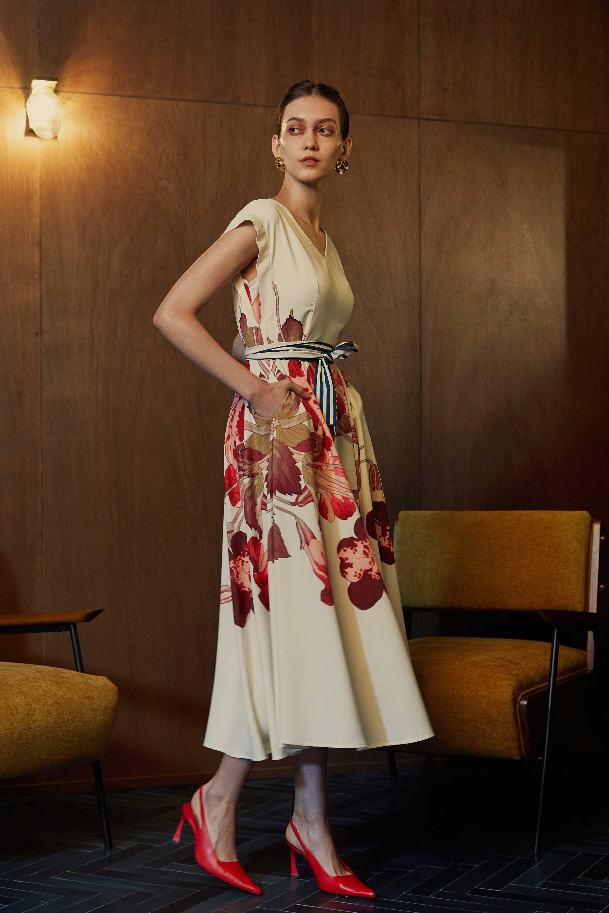 Square Sleeves Fit & Flare Midi Dress (Mimulus)