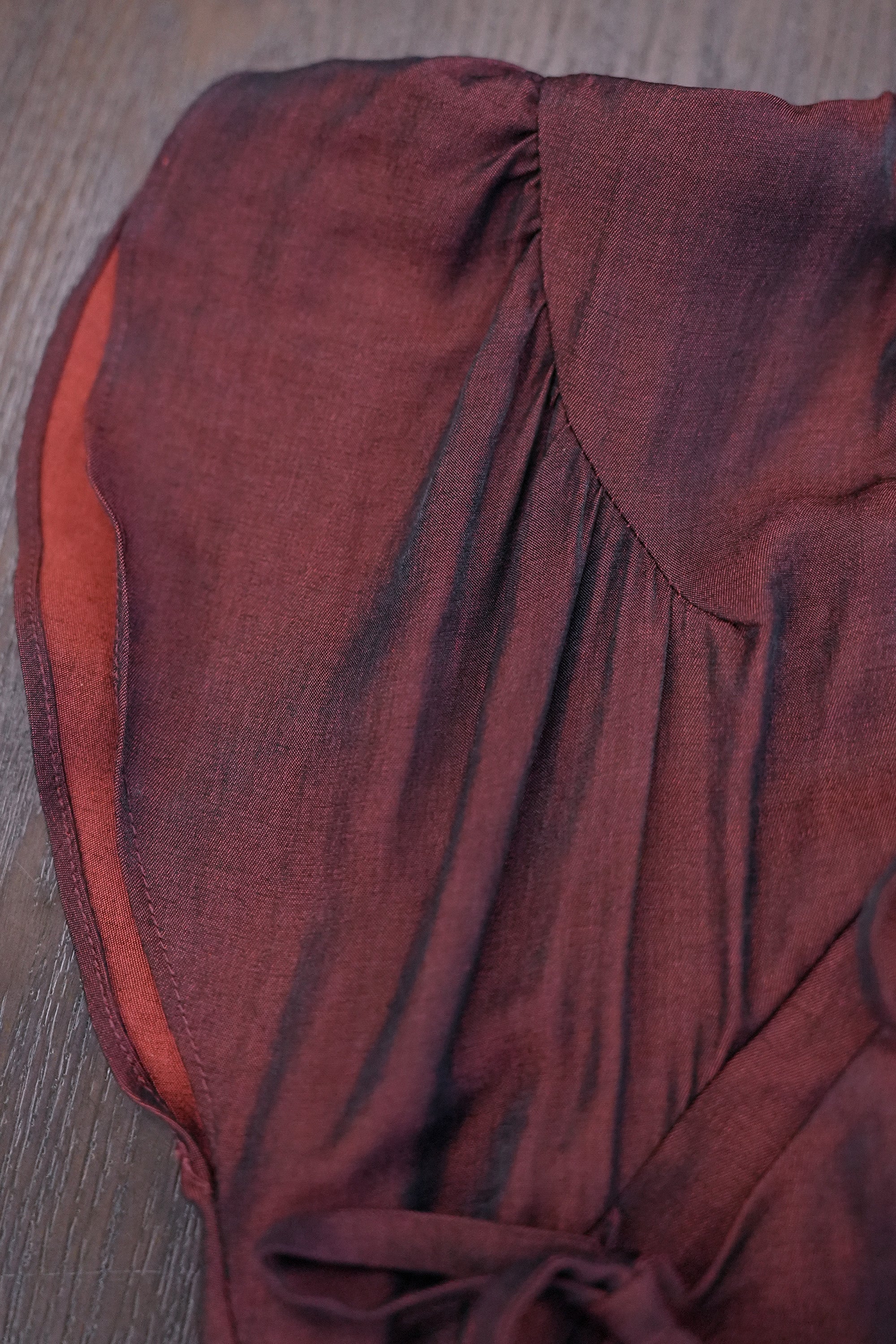 Tulip Piping Qipao (Dark Red)