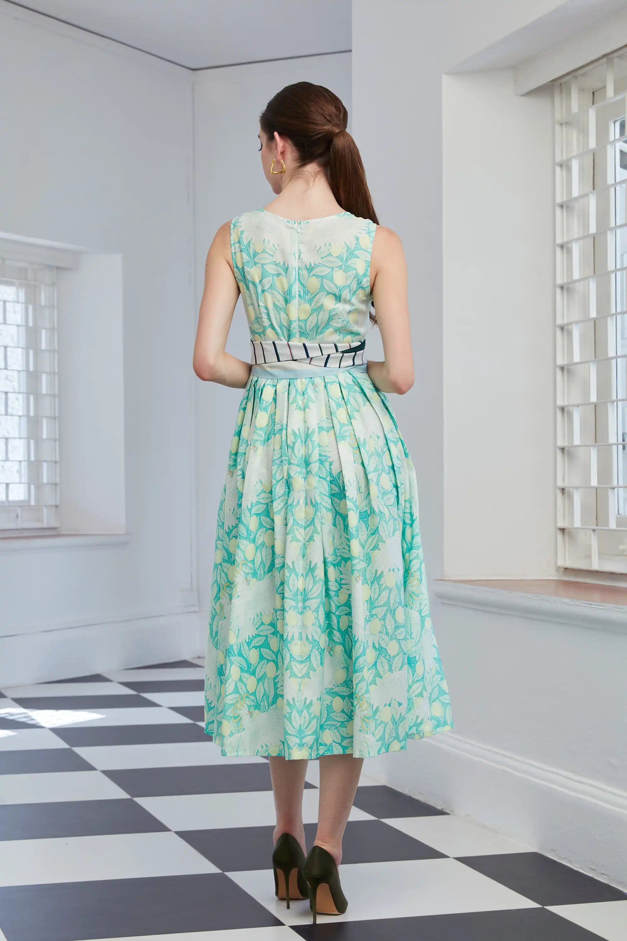 Bustier Box Pleats Dress (Cockatoo)