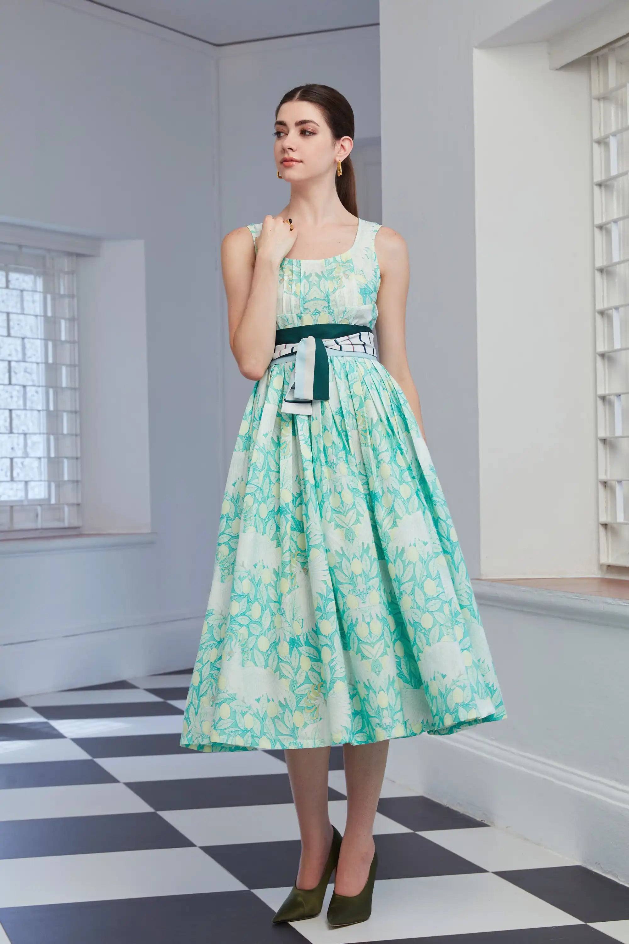 Bustier Box Pleats Dress (Cockatoo)