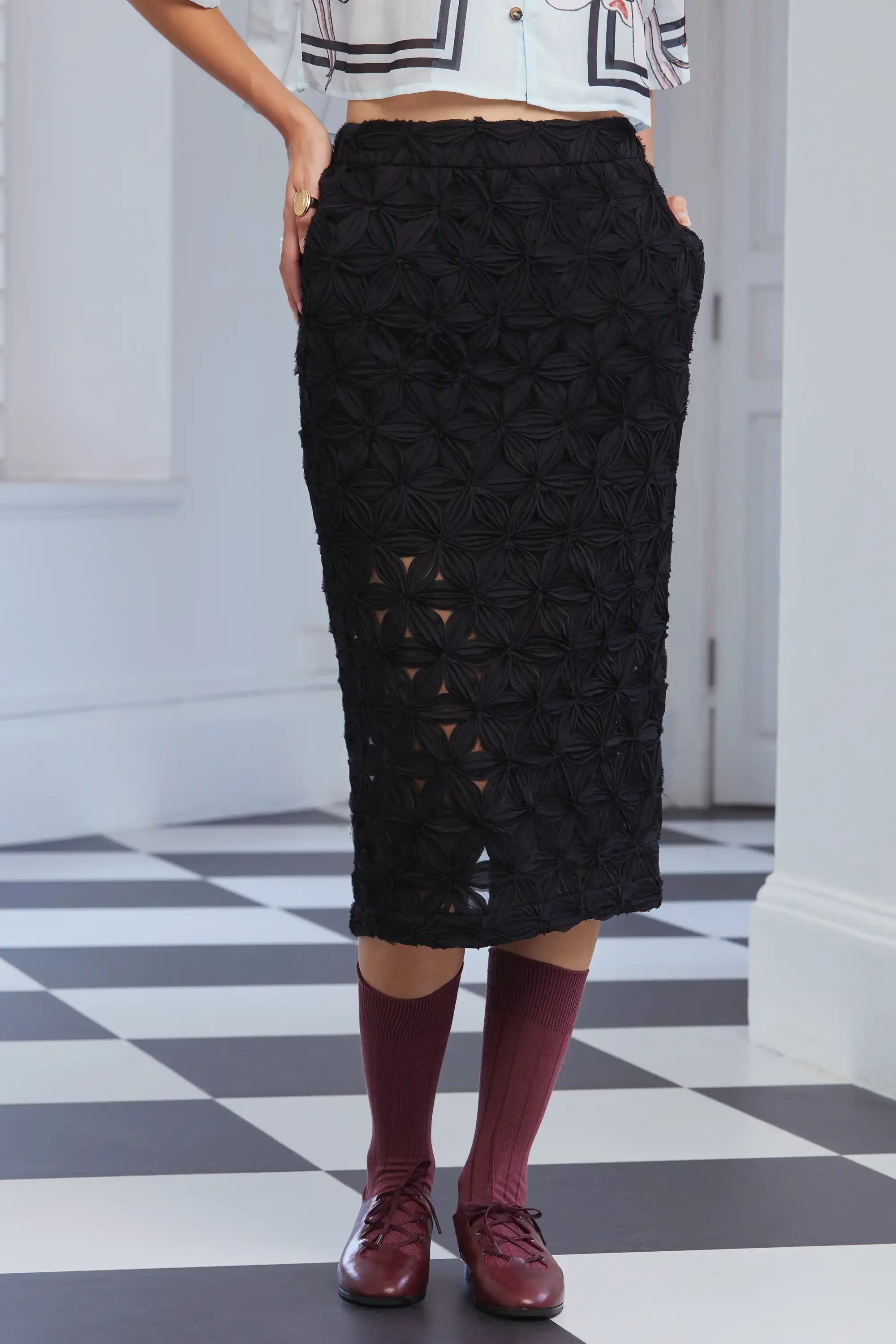 Contour Skirt (Black)