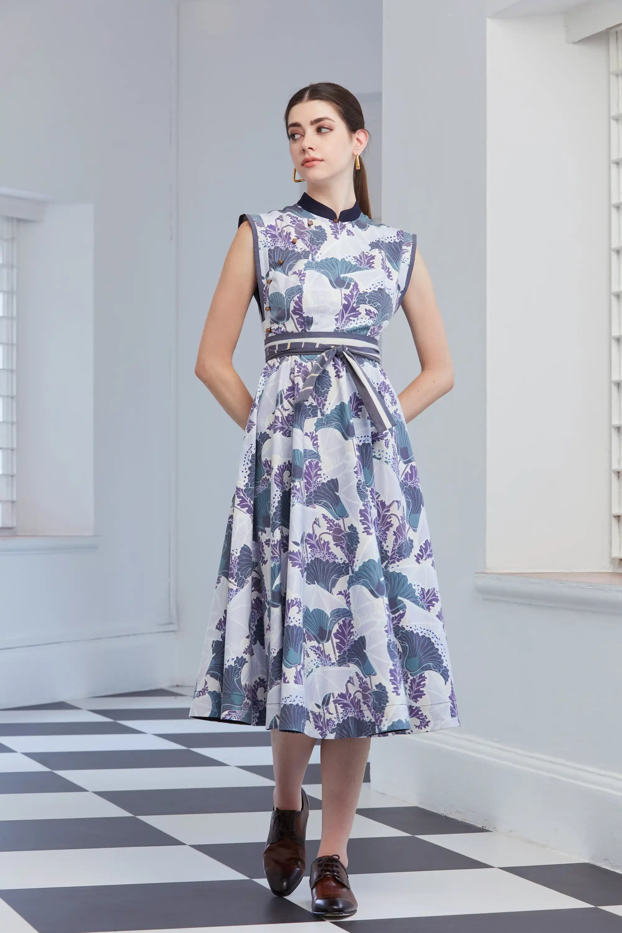 Square Sleeves Fit & Flare Qipao (Bat)