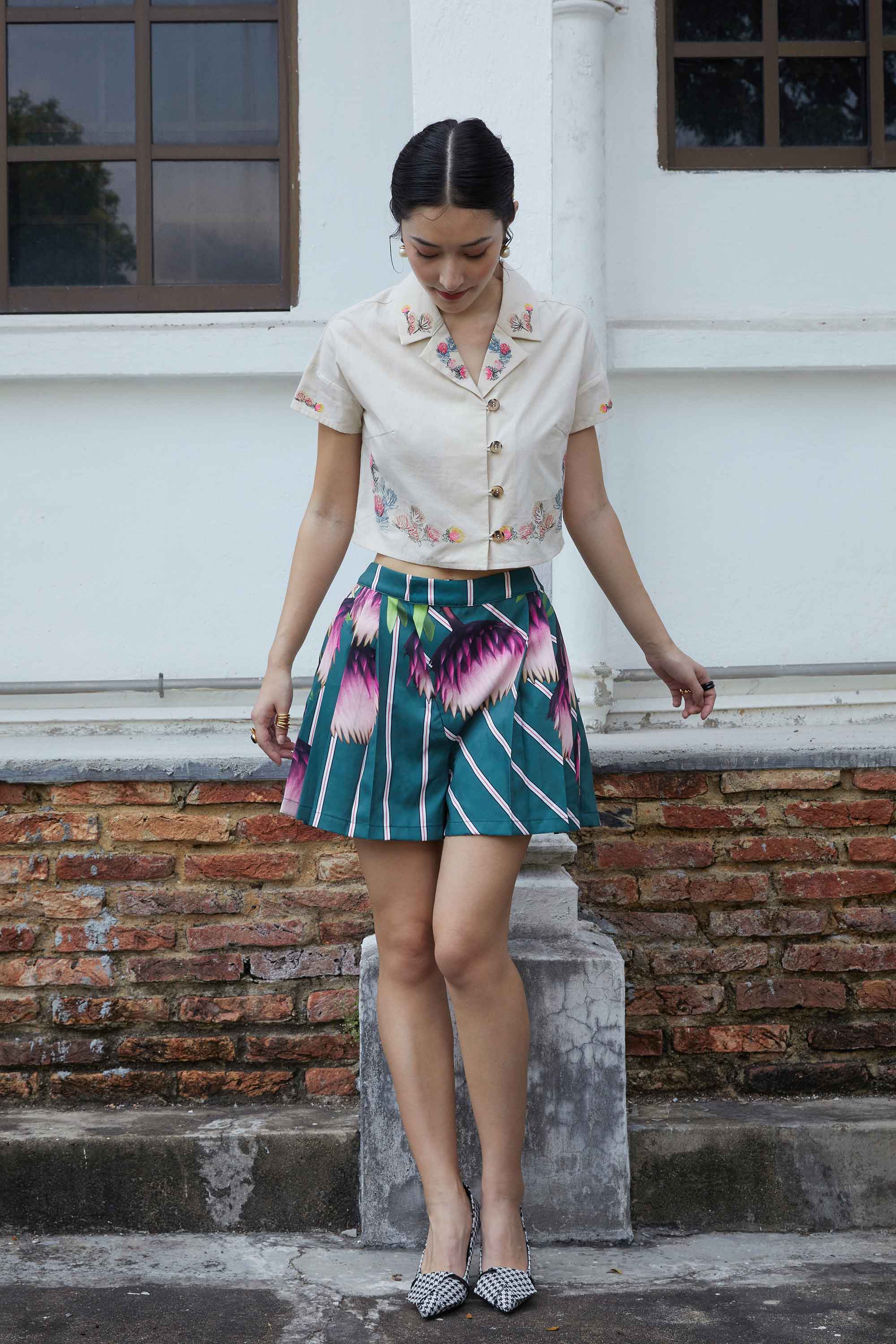 Side Pleats Shorts (Haven)