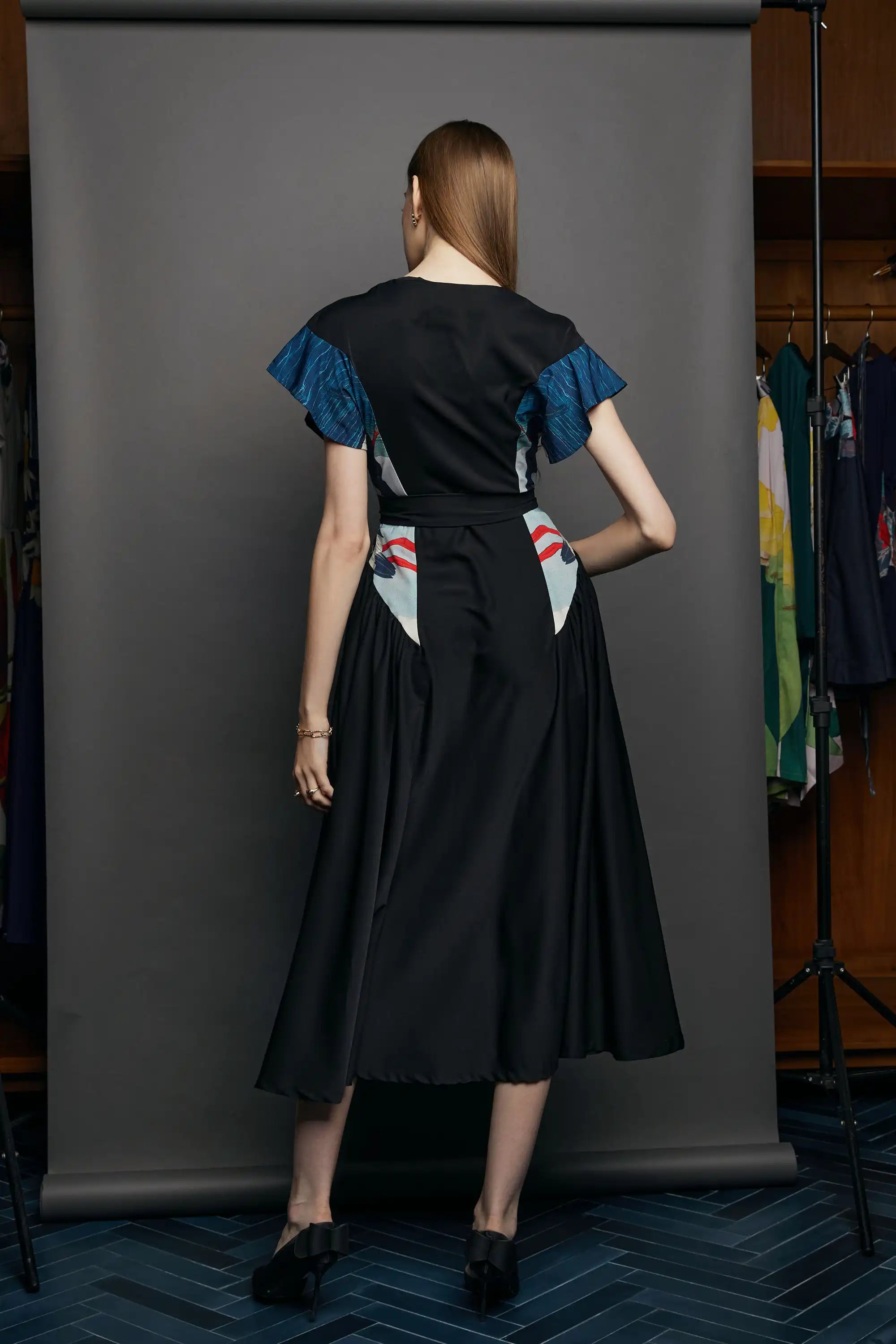 Bluebell Billowing Dress (Black Guillemot)