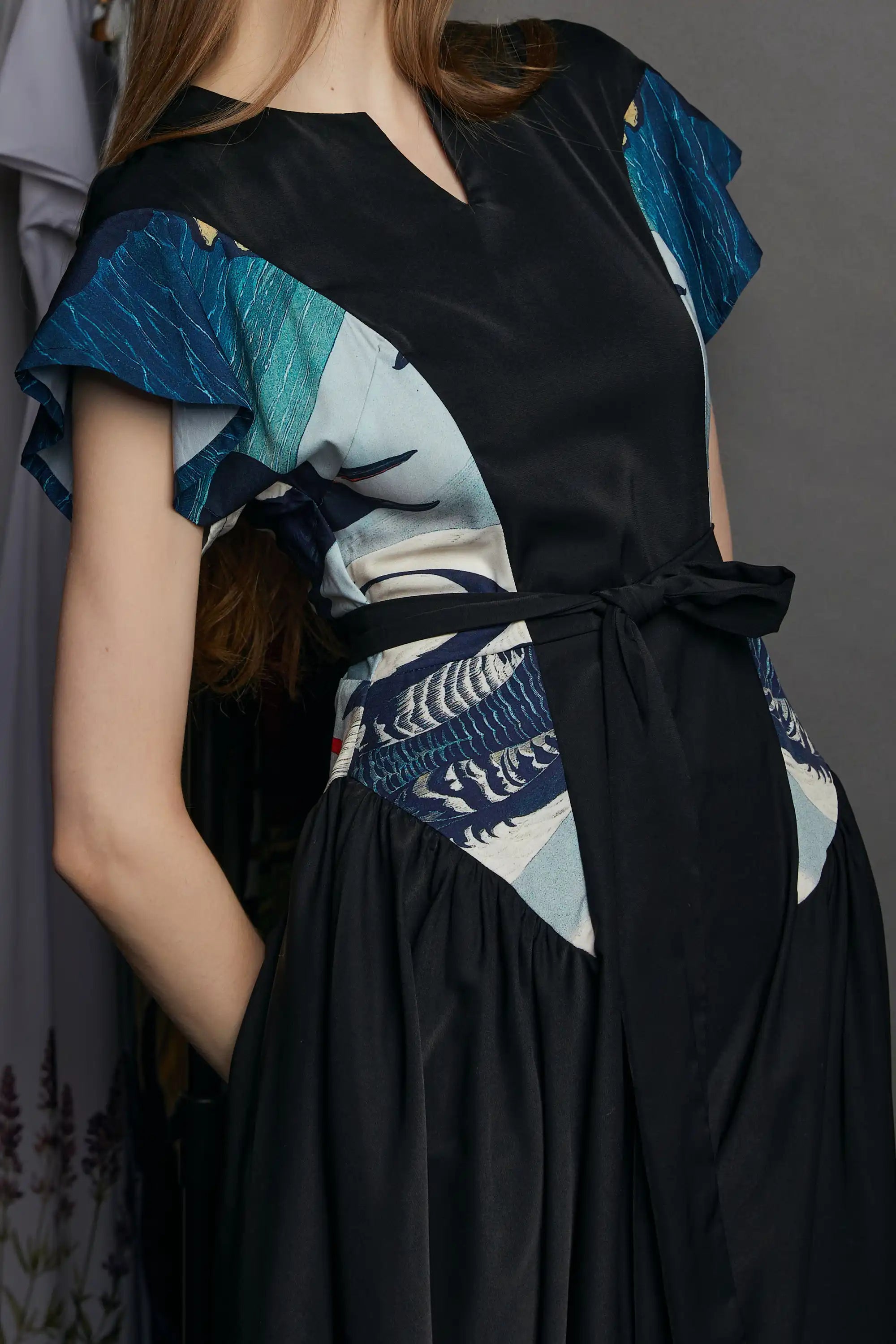 Bluebell Billowing Dress (Black Guillemot)