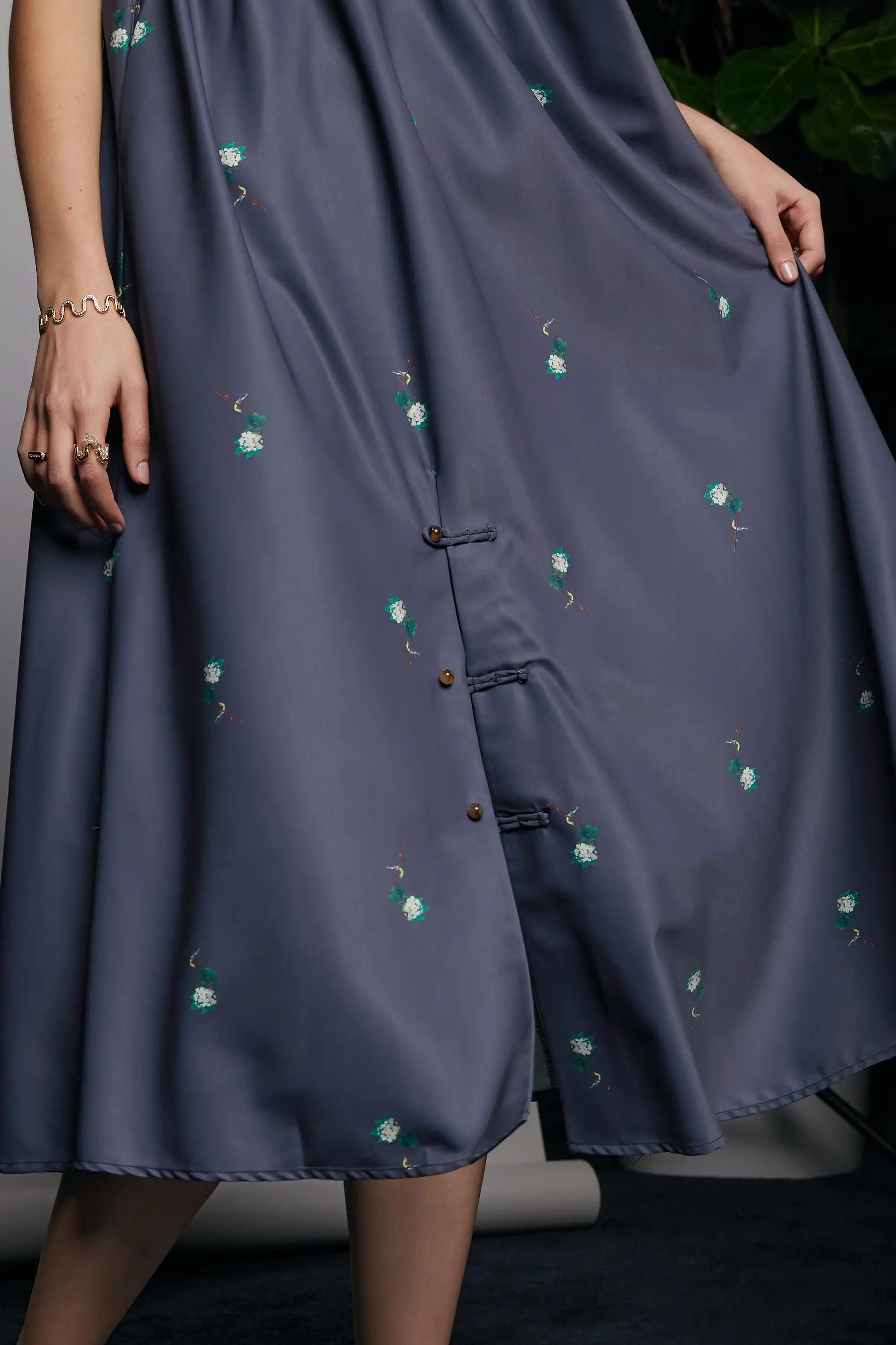 Pankou Slit Empire Dress (Yellow-Throated Vireo)