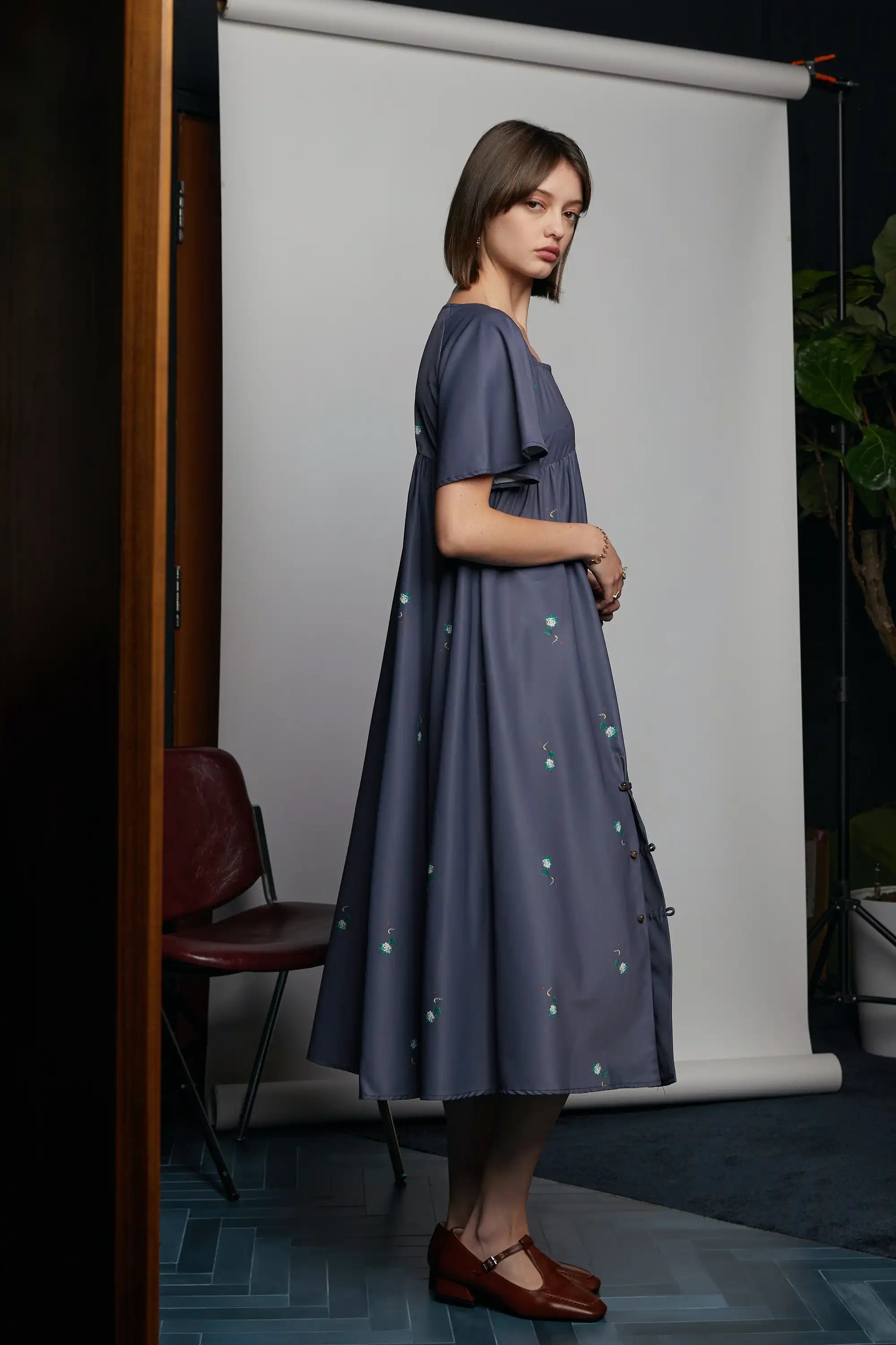 Pankou Slit Empire Dress (Yellow-Throated Vireo)