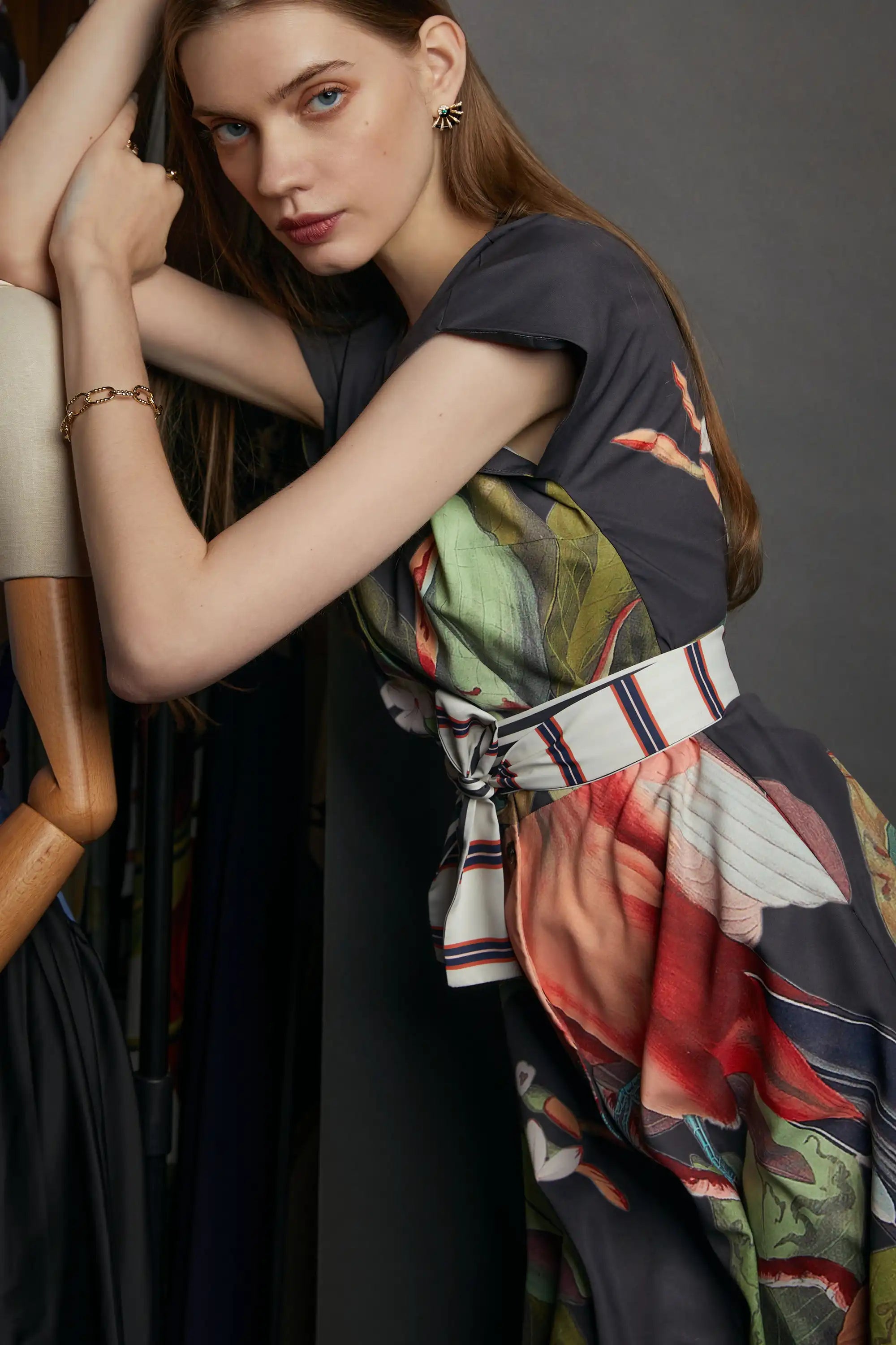 Scallop Fit & Flare Knee Dress (Mangrove Cuckoo)