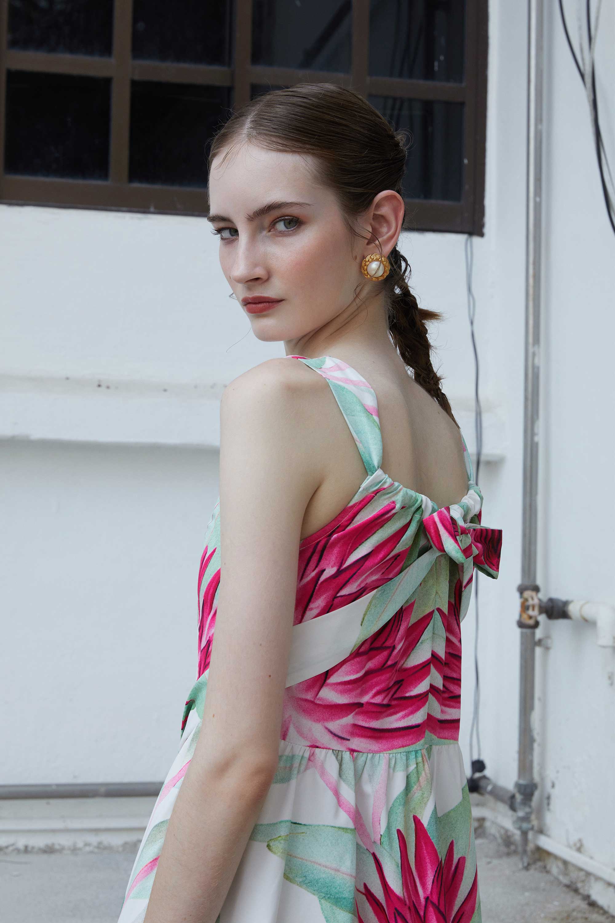 Princess Line Sleeveless Midi Dress (Refuge)