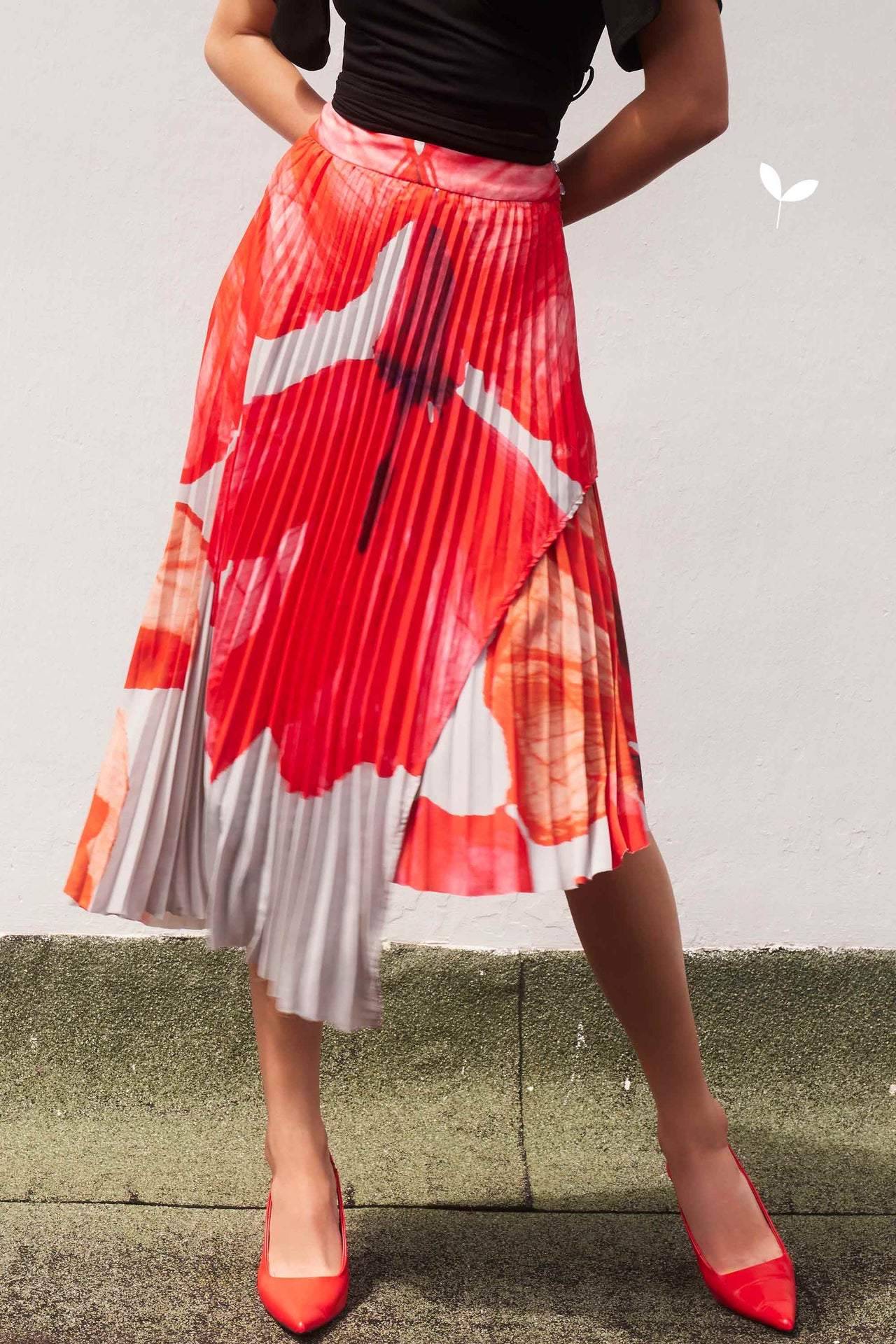 Asymmetrical Layered Pleated Skirt (Mexican Primrose Willow)
