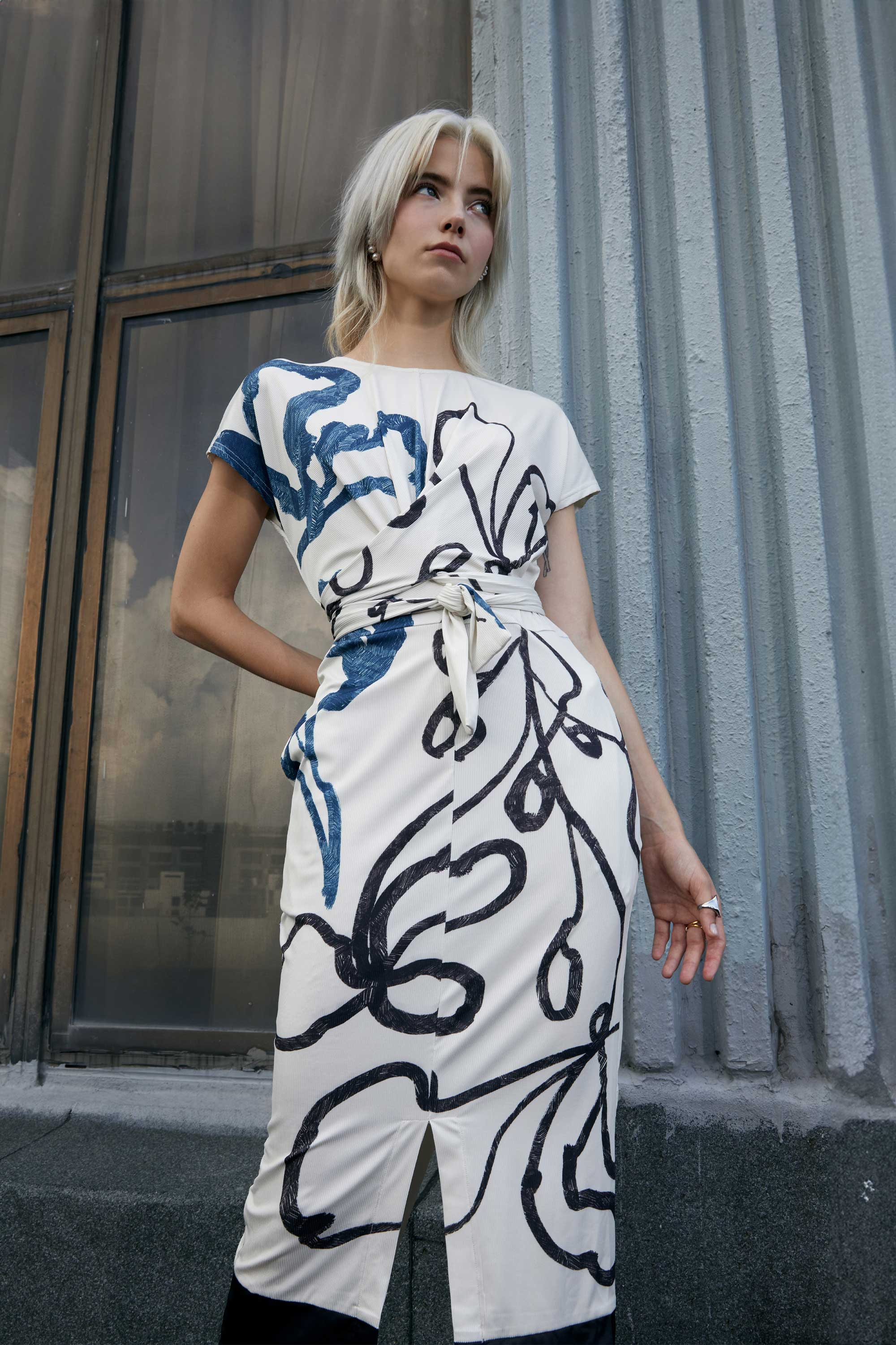 Criss-Cross Column Dress (Interval)