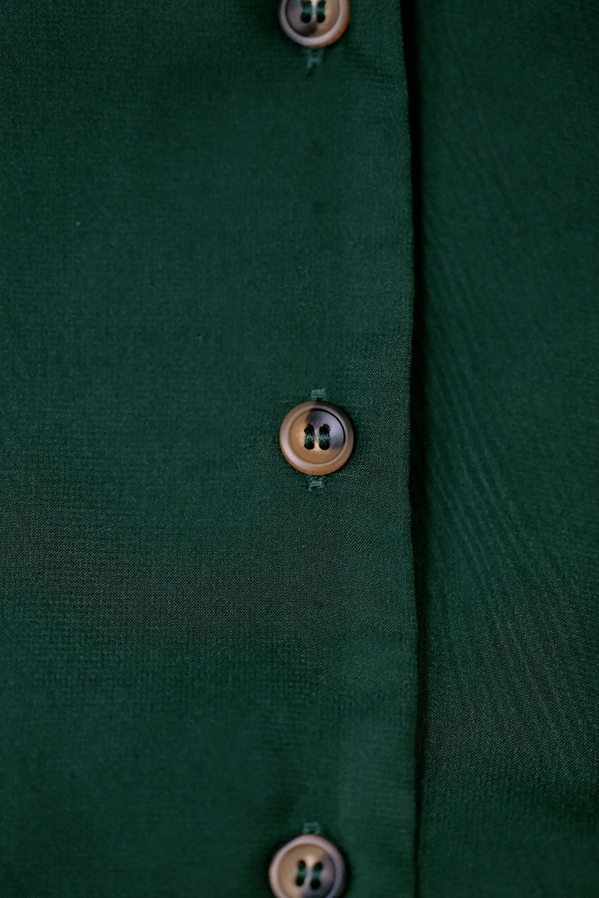 V-neck Box Pleat Dress (Pholiota)