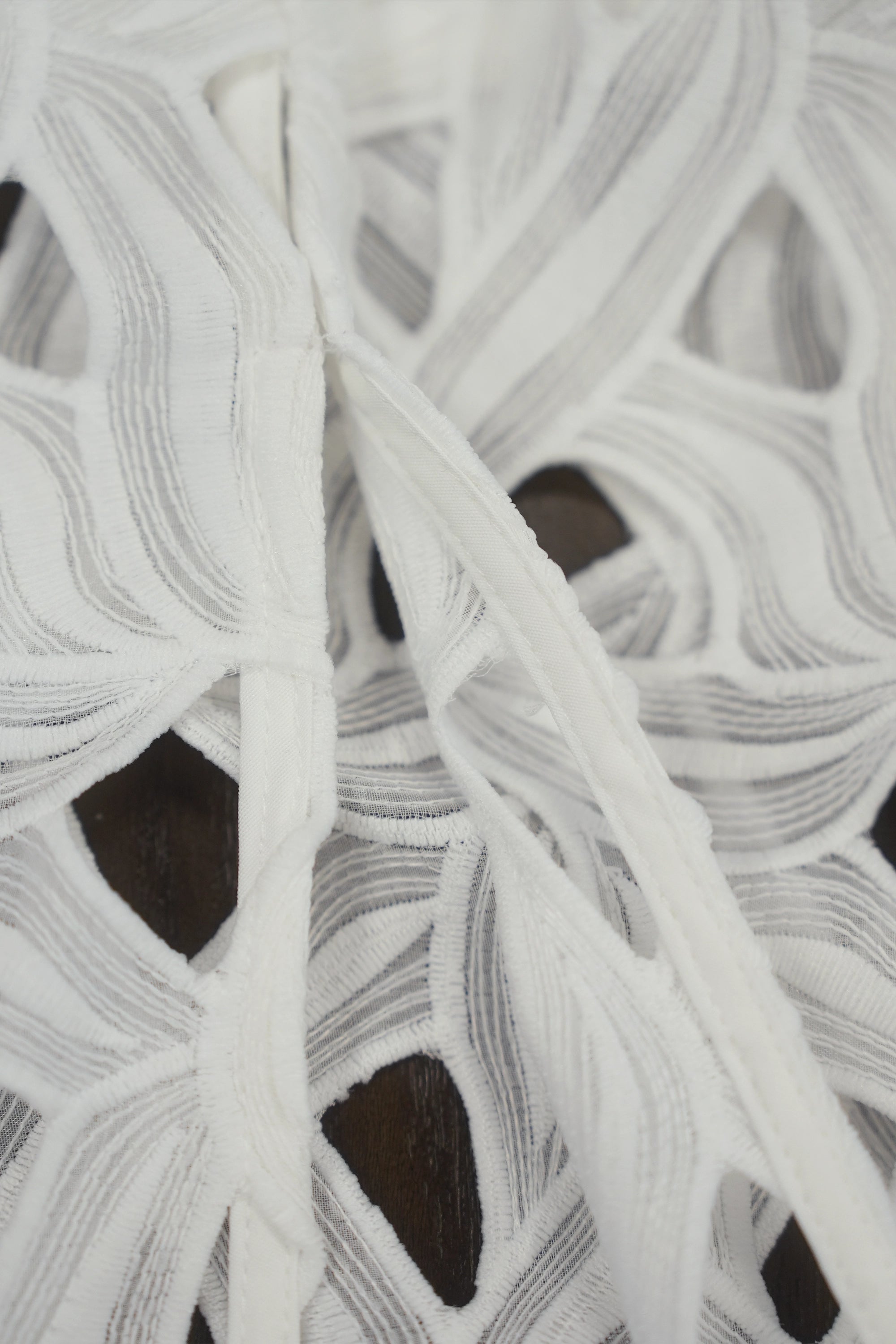 Contour Slit Skirt (White)