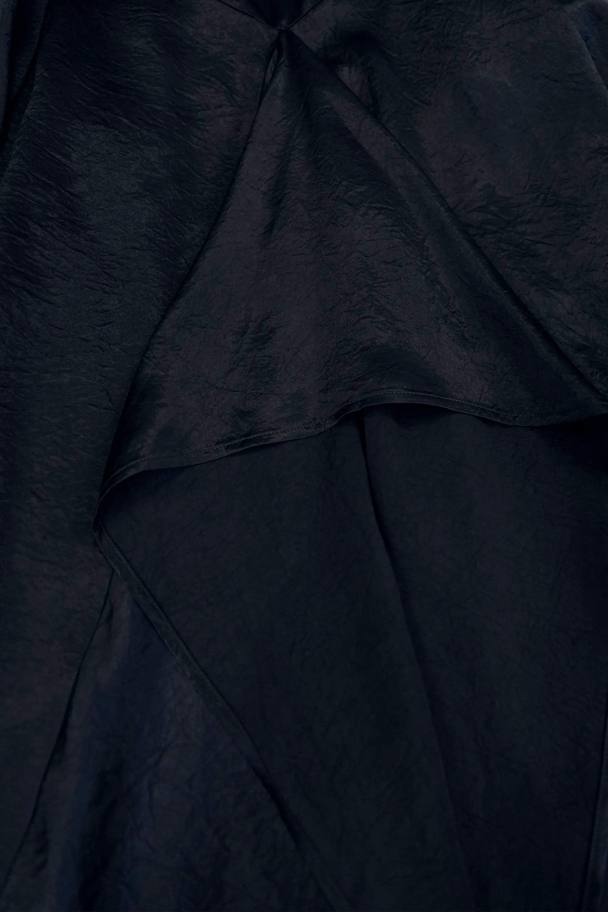 Asymmetrical Slit Skirt (Black)