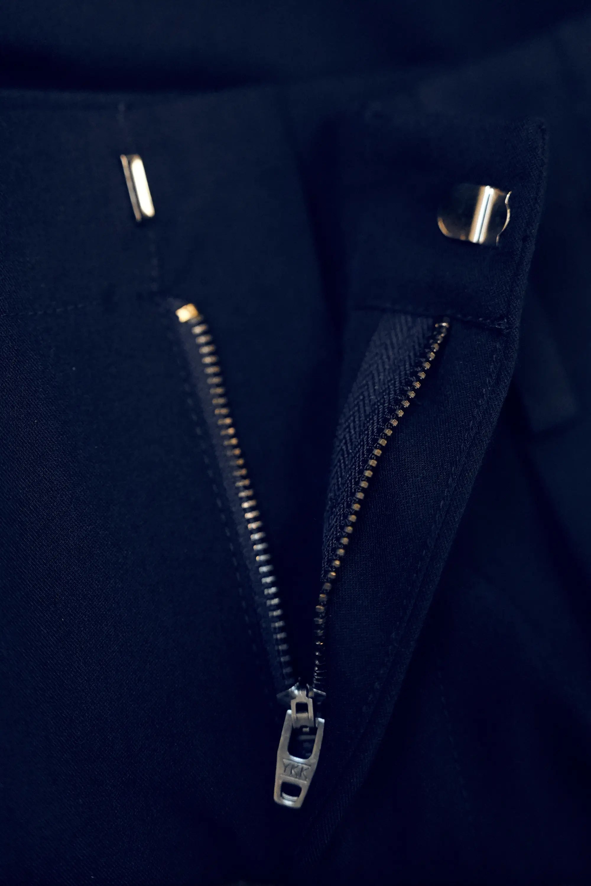 Pleated Peg Trousers (Navy)