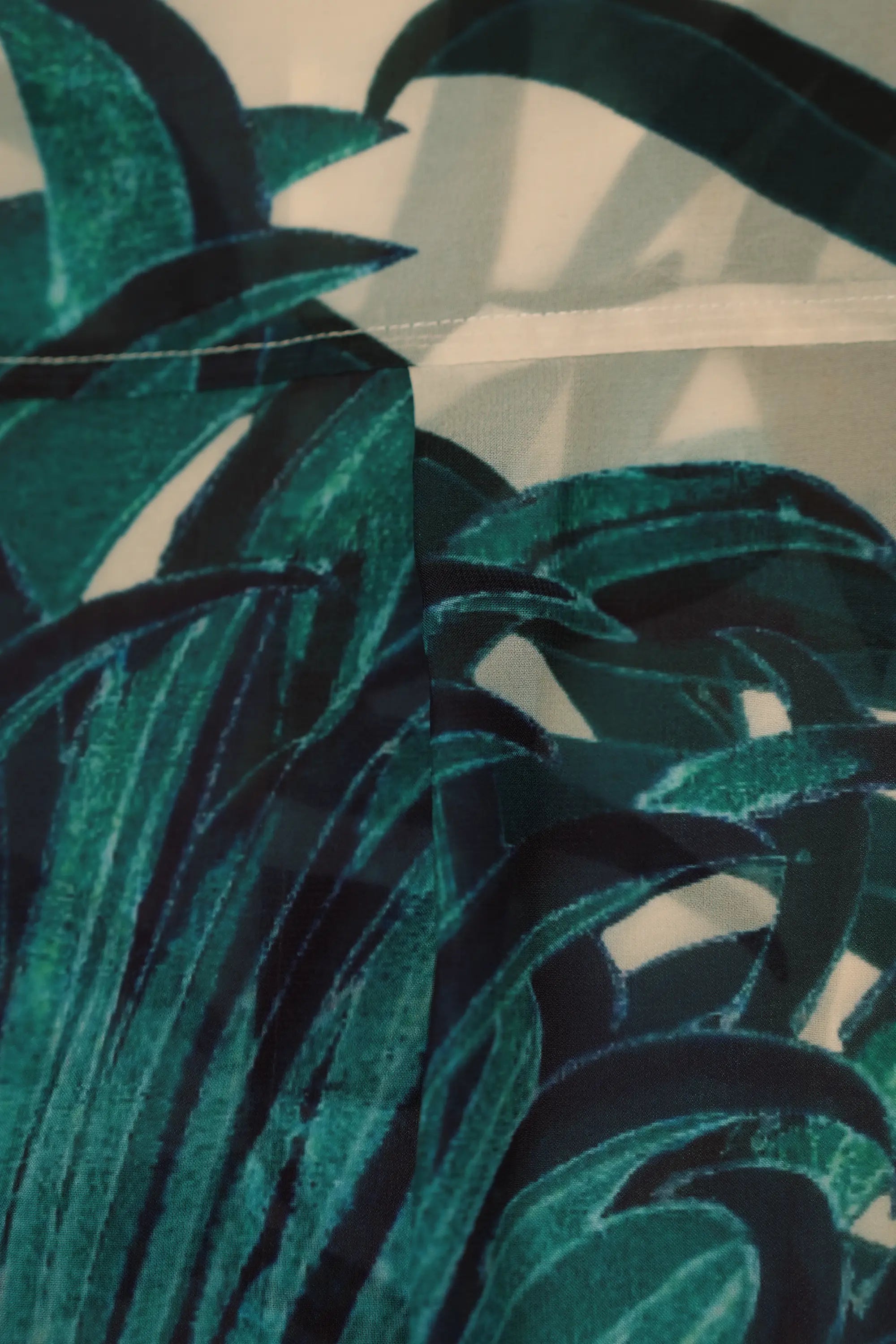 Close-up of back box pleat on Arrayed Chrysanthemum Cuban shirt