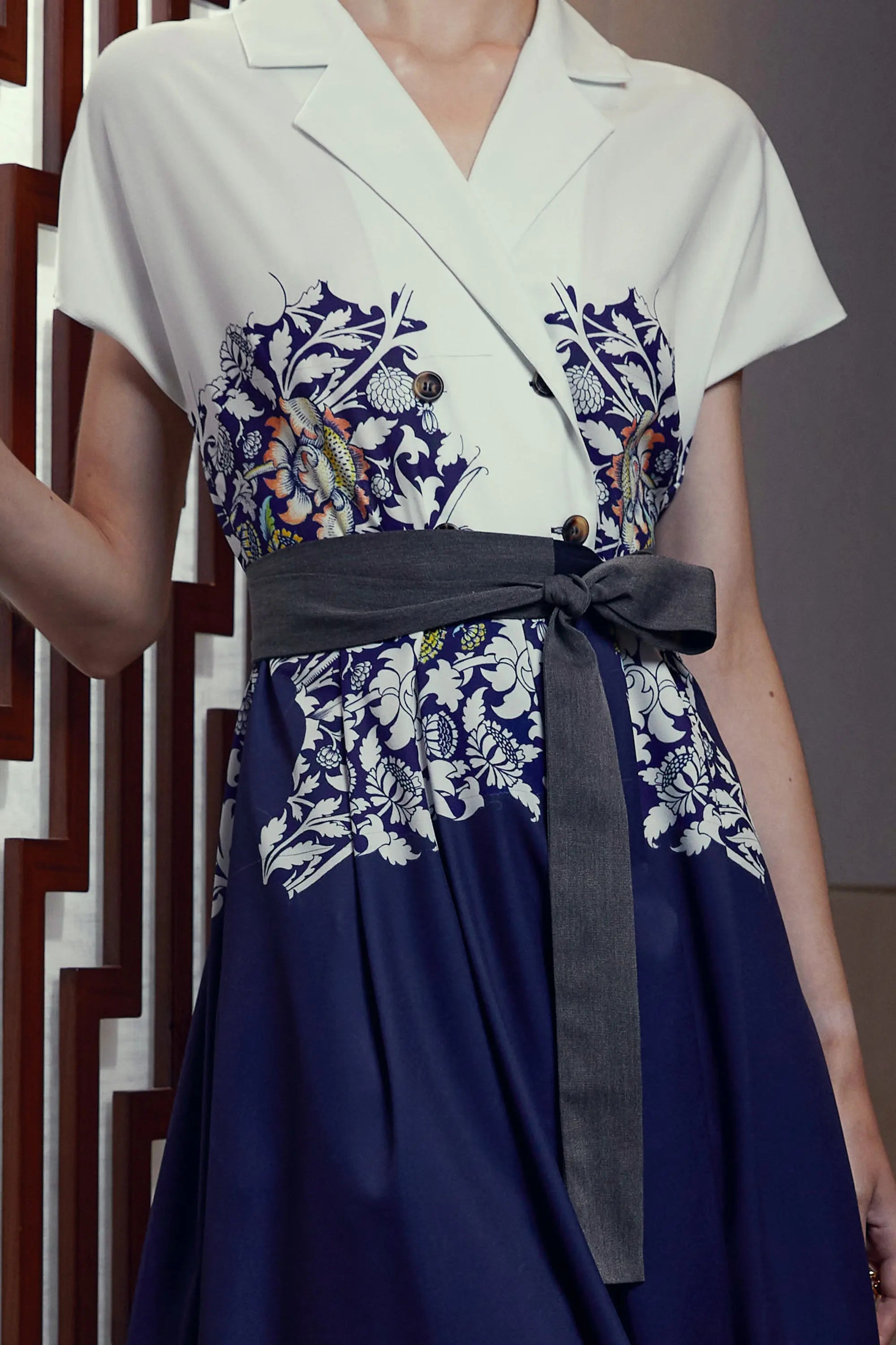 Arrayed Peony print trench dress with detachable belt detail