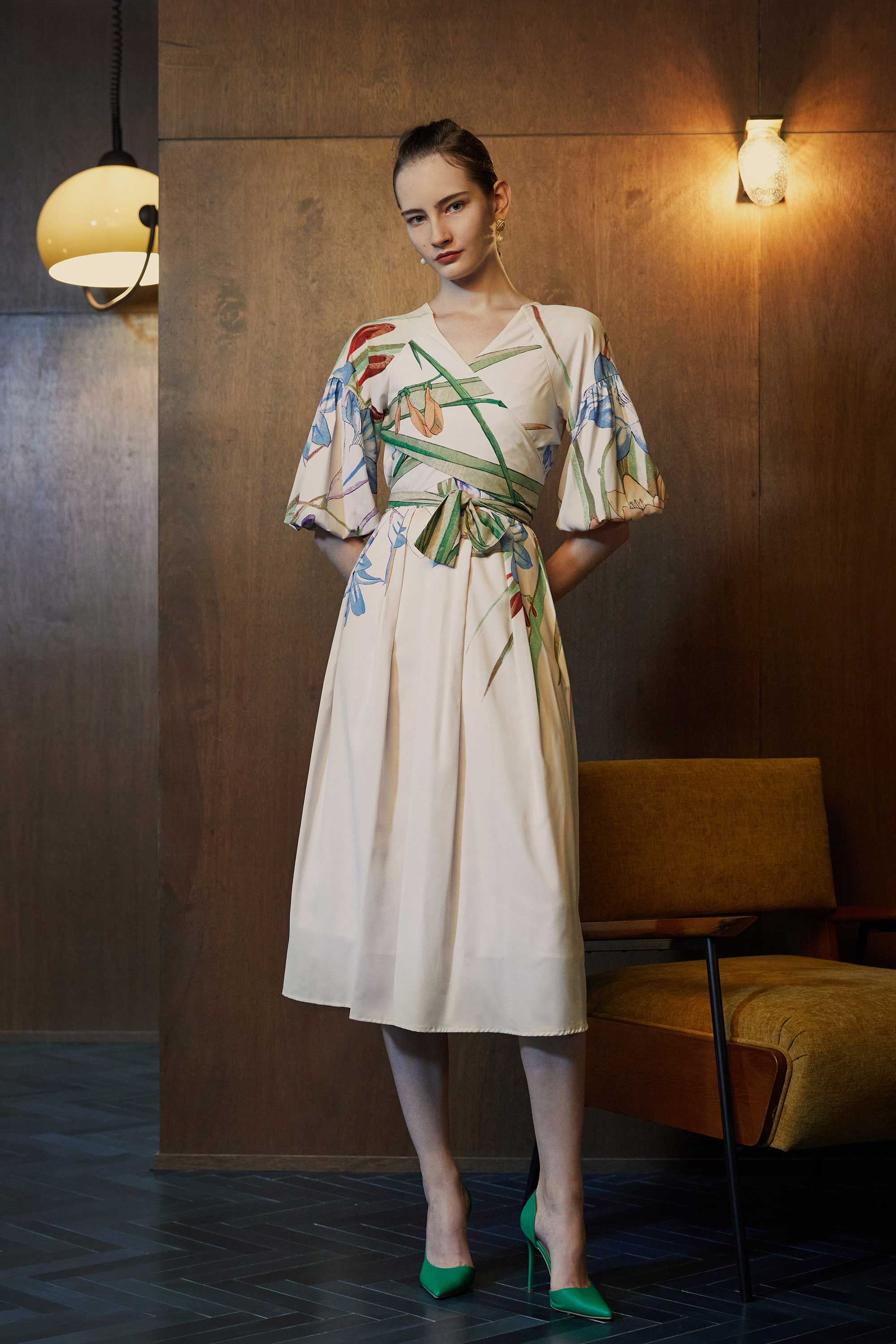 Back-to-Front Parachute Sleeves Midi Dress (Freesia)