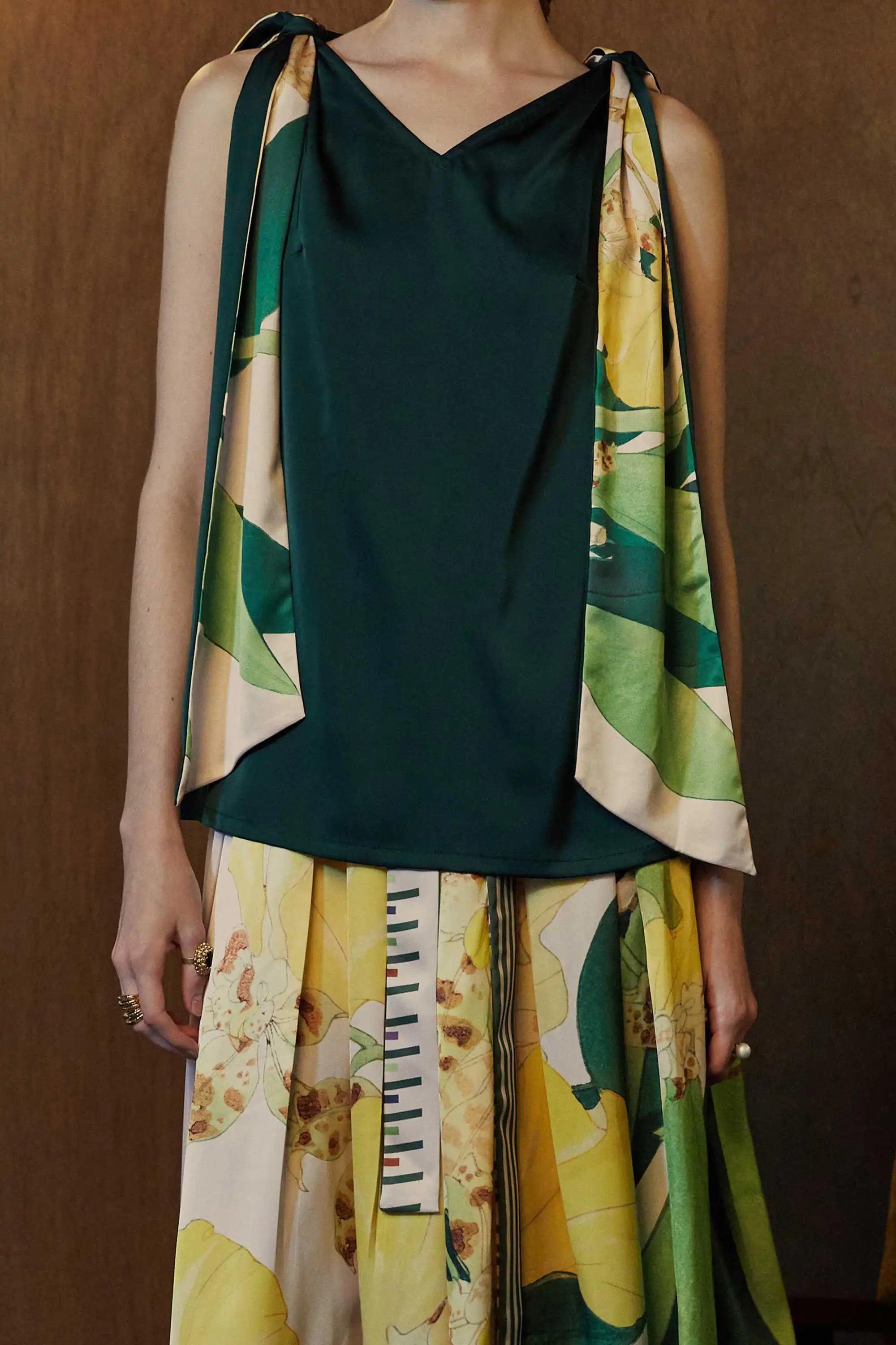 Scarf Top (Oncidium Orchid)