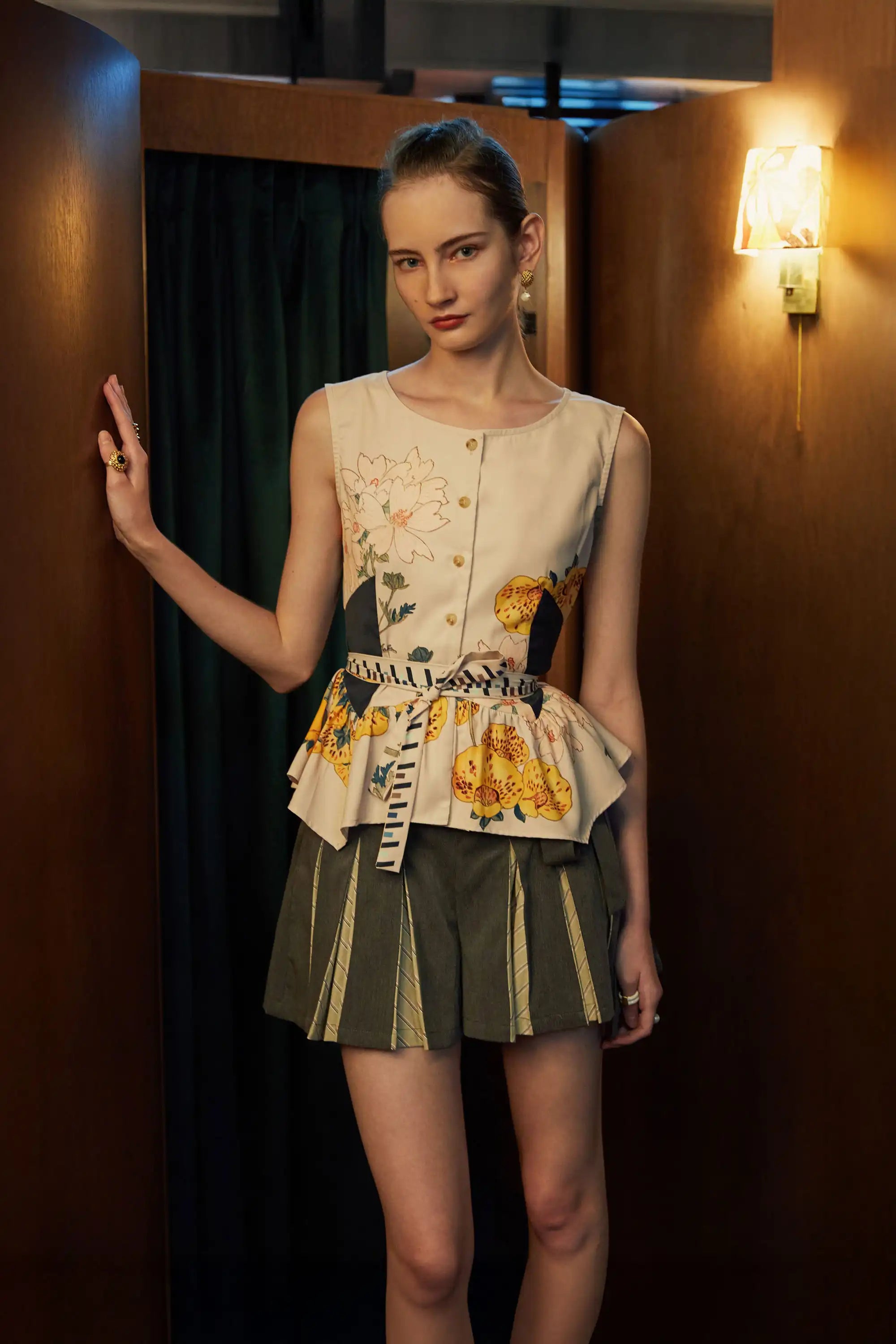 Sleeveless Contour Top (Calceolaria)