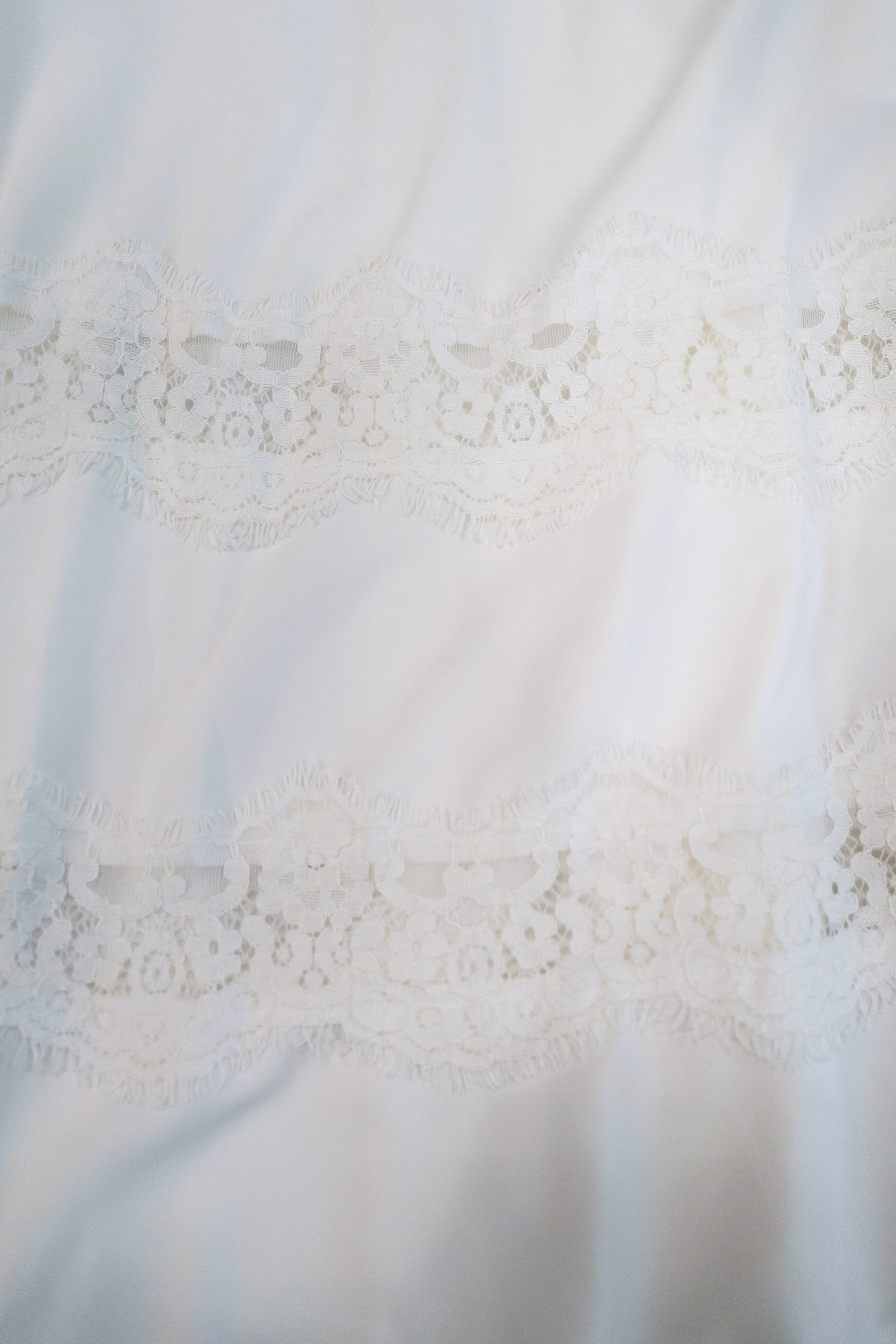 Tiered Lace Dress (White)