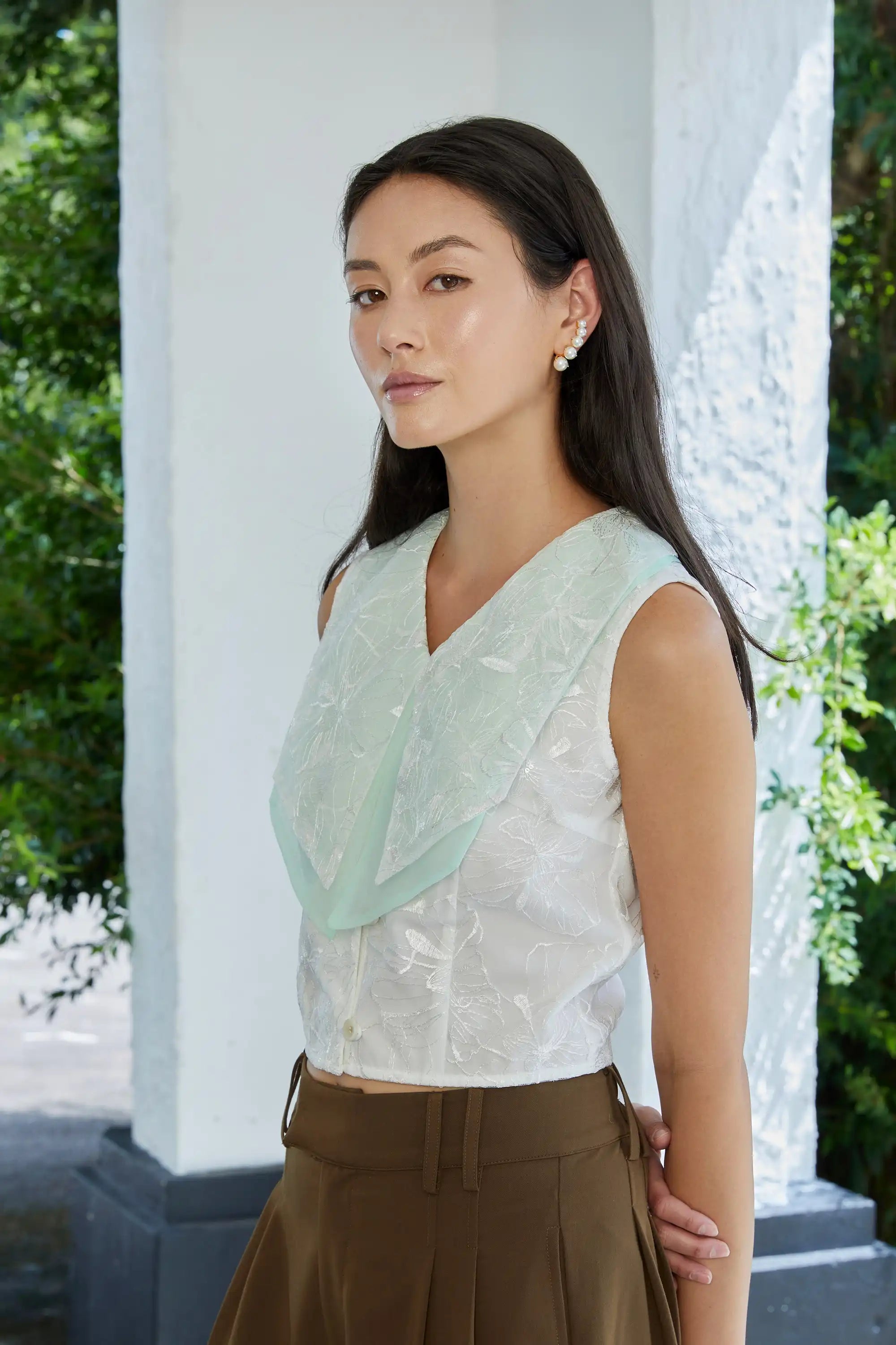 Cascade Collar Top (White Mint)