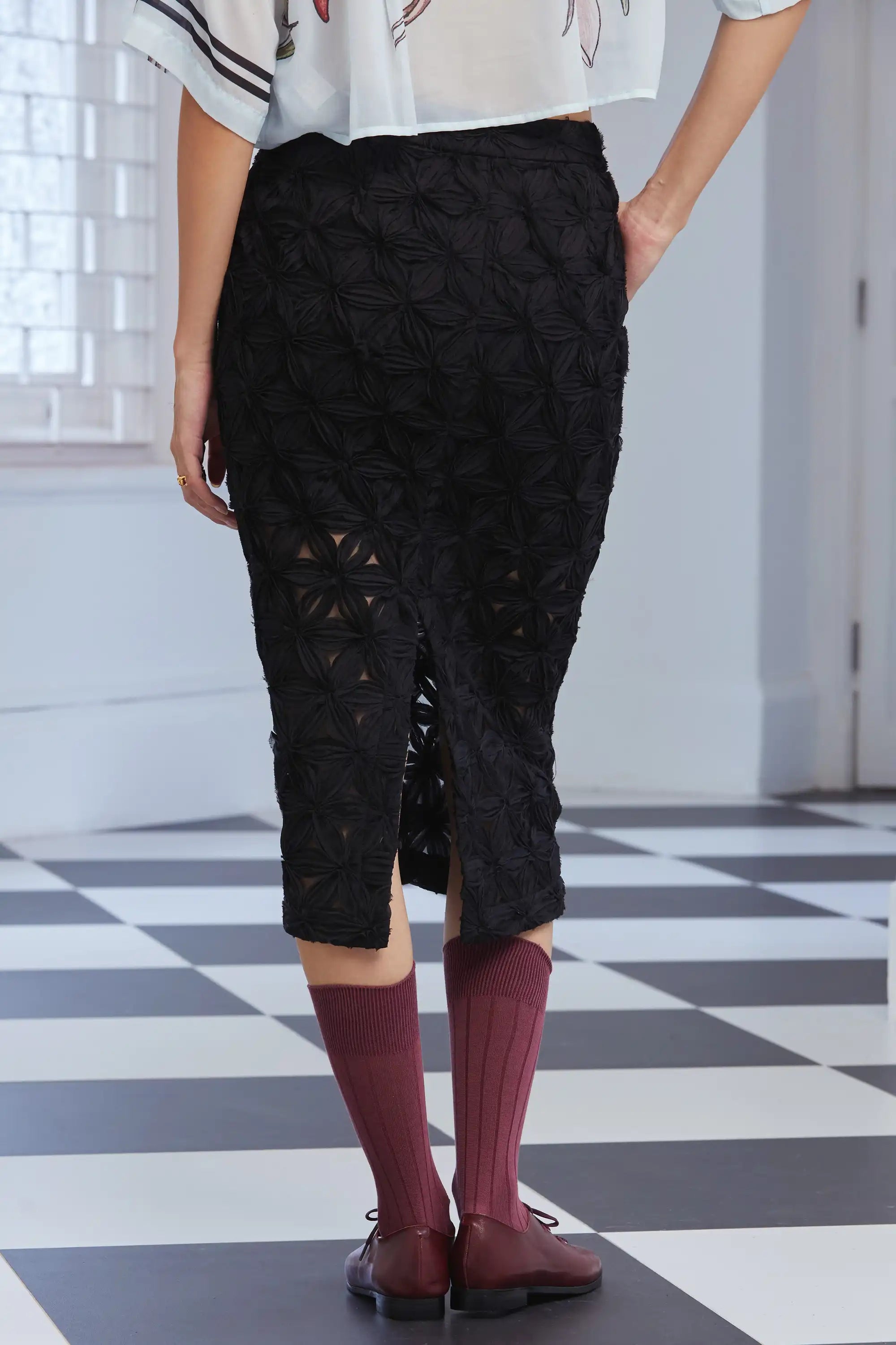 Contour Skirt (Black)