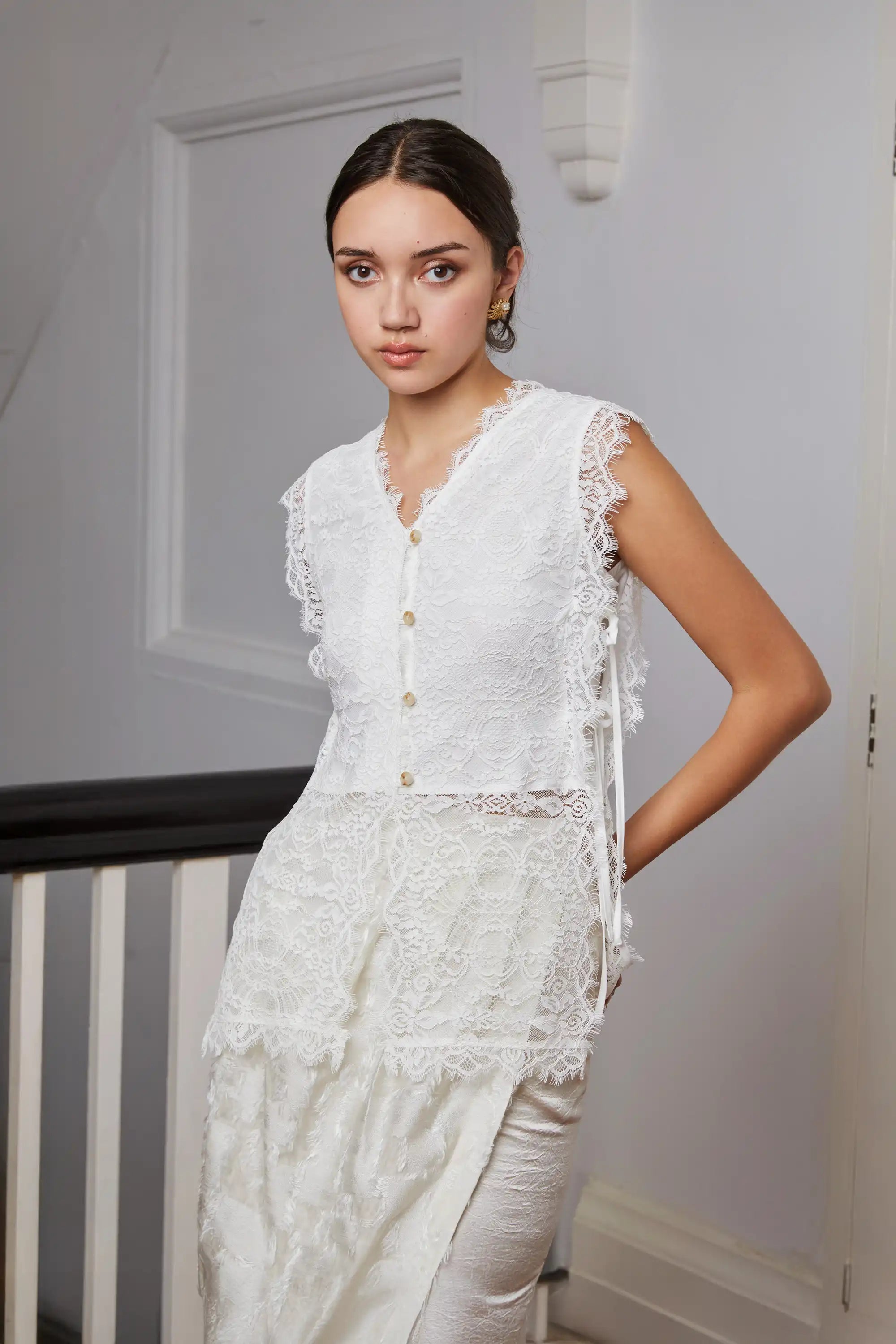 Kebaya Top (White Lace)