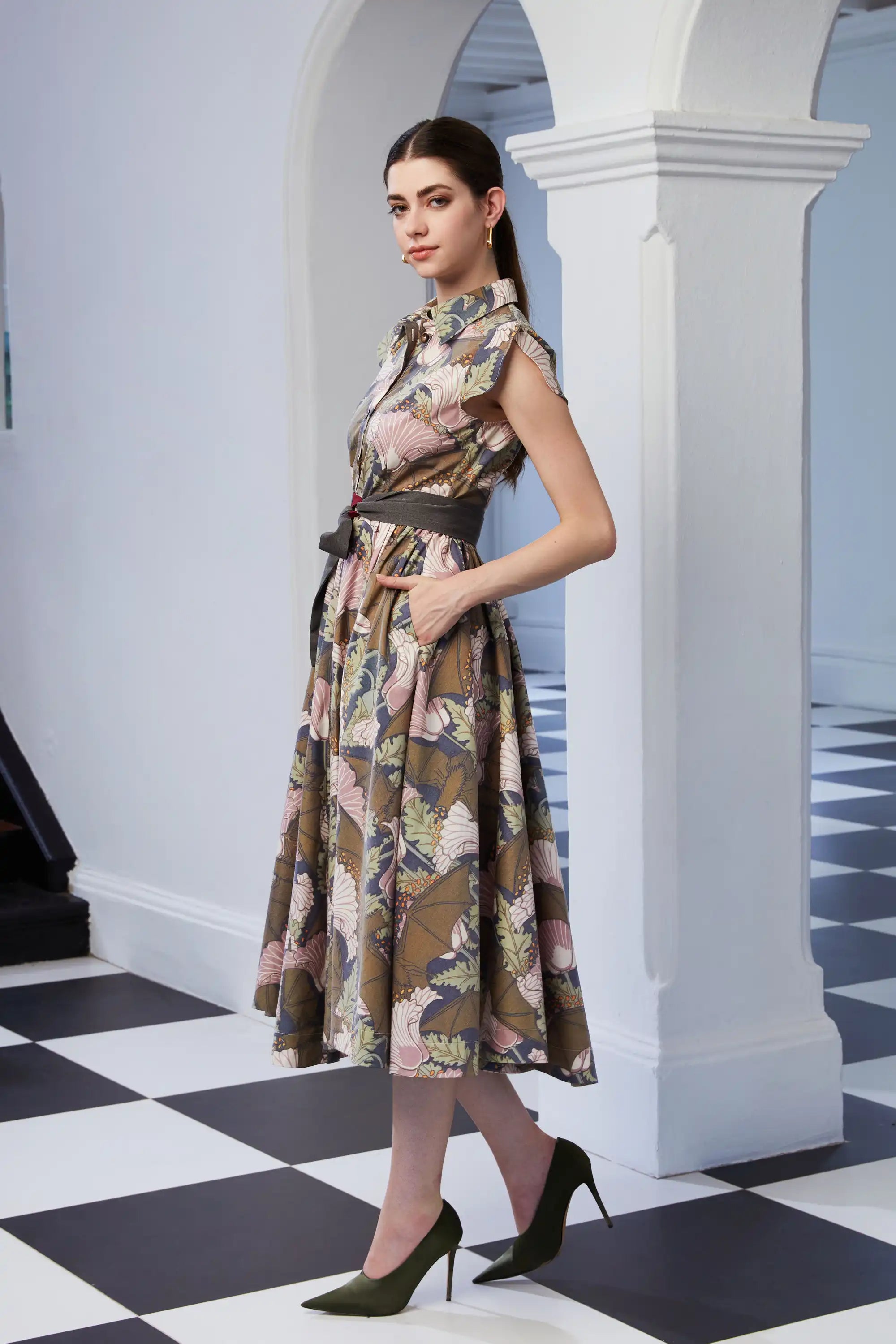 Snowdrop Sleeves Shirtwaist Dress (Bat)