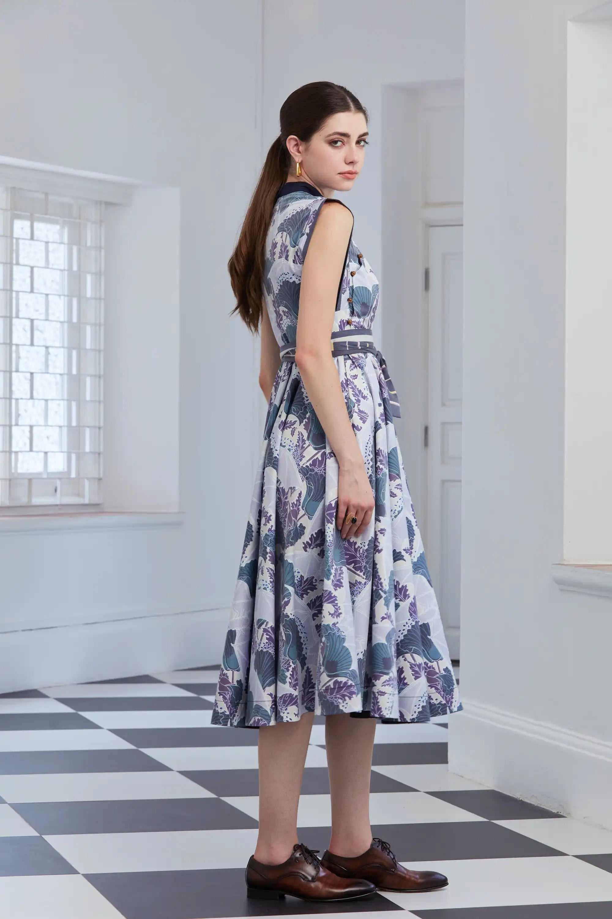 Square Sleeves Fit & Flare Qipao (Bat)