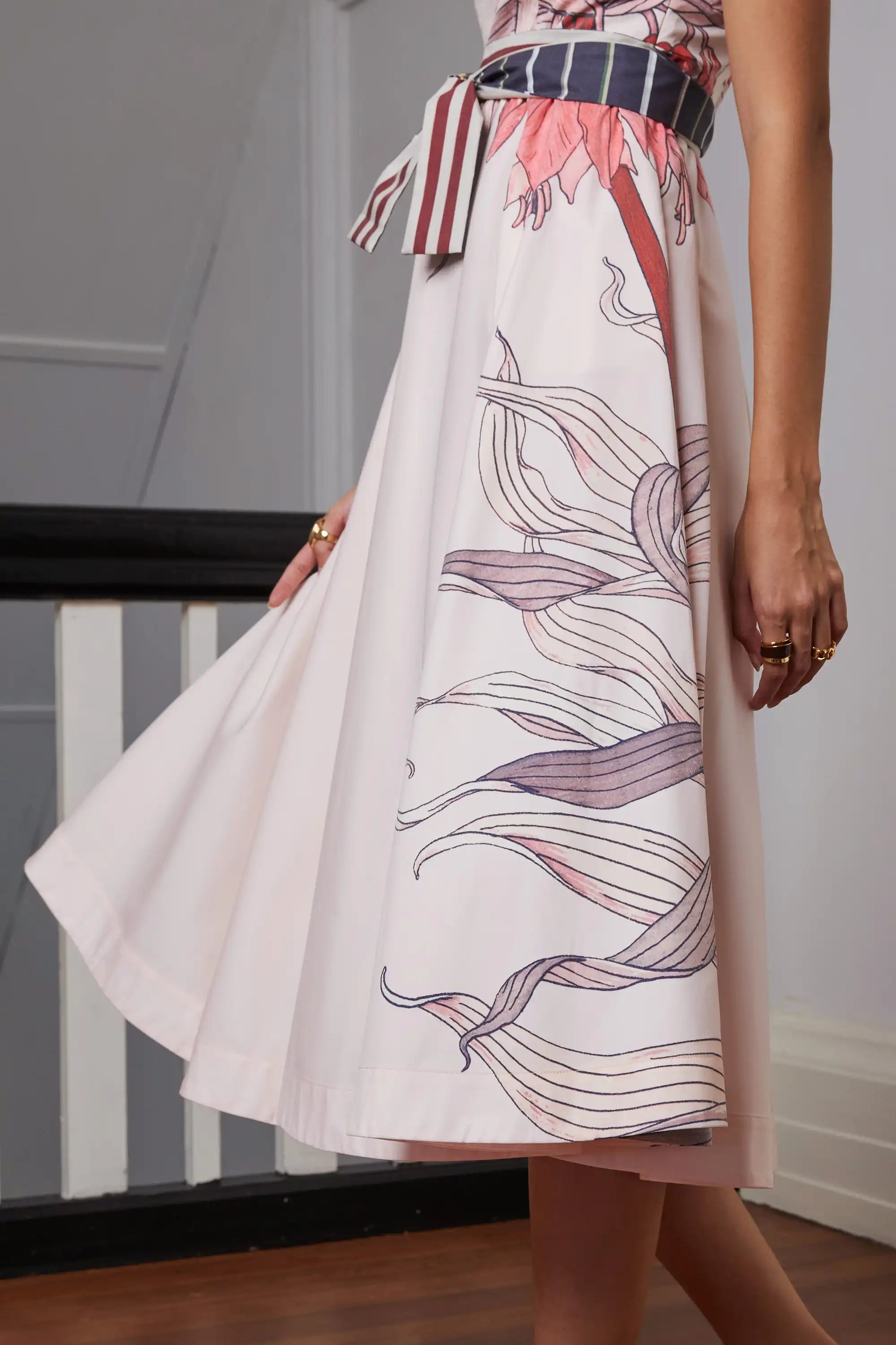 Square Sleeves Fit & Flare Qipao (Crown Imperial)