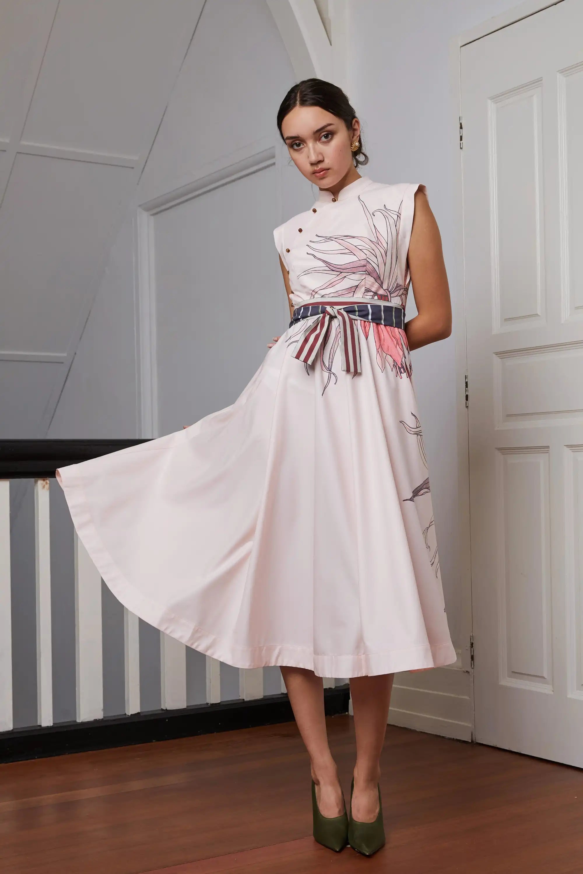 Square Sleeves Fit & Flare Qipao (Crown Imperial)