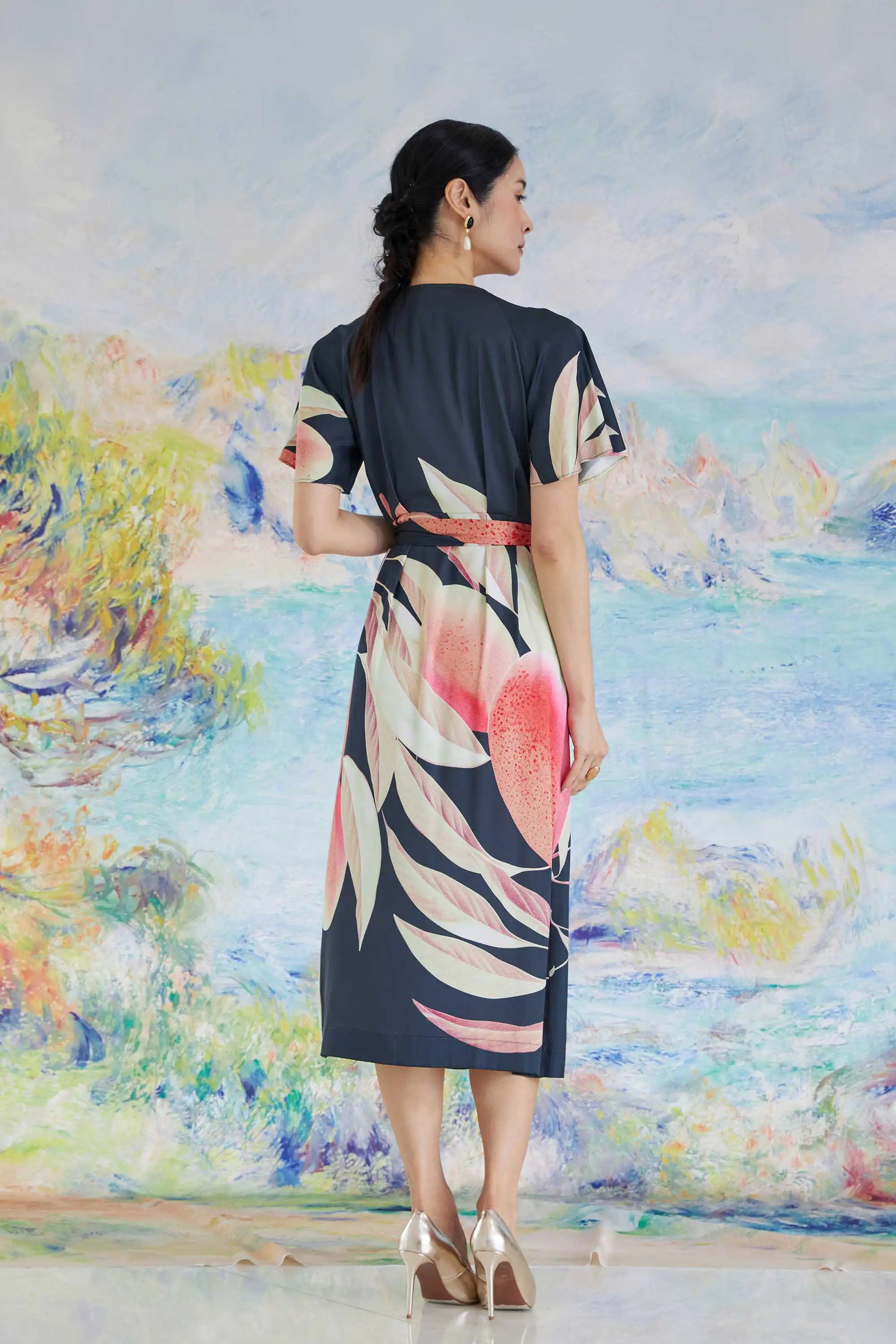 Box Pleats Flutter Sleeves Midi Dress (Mango)