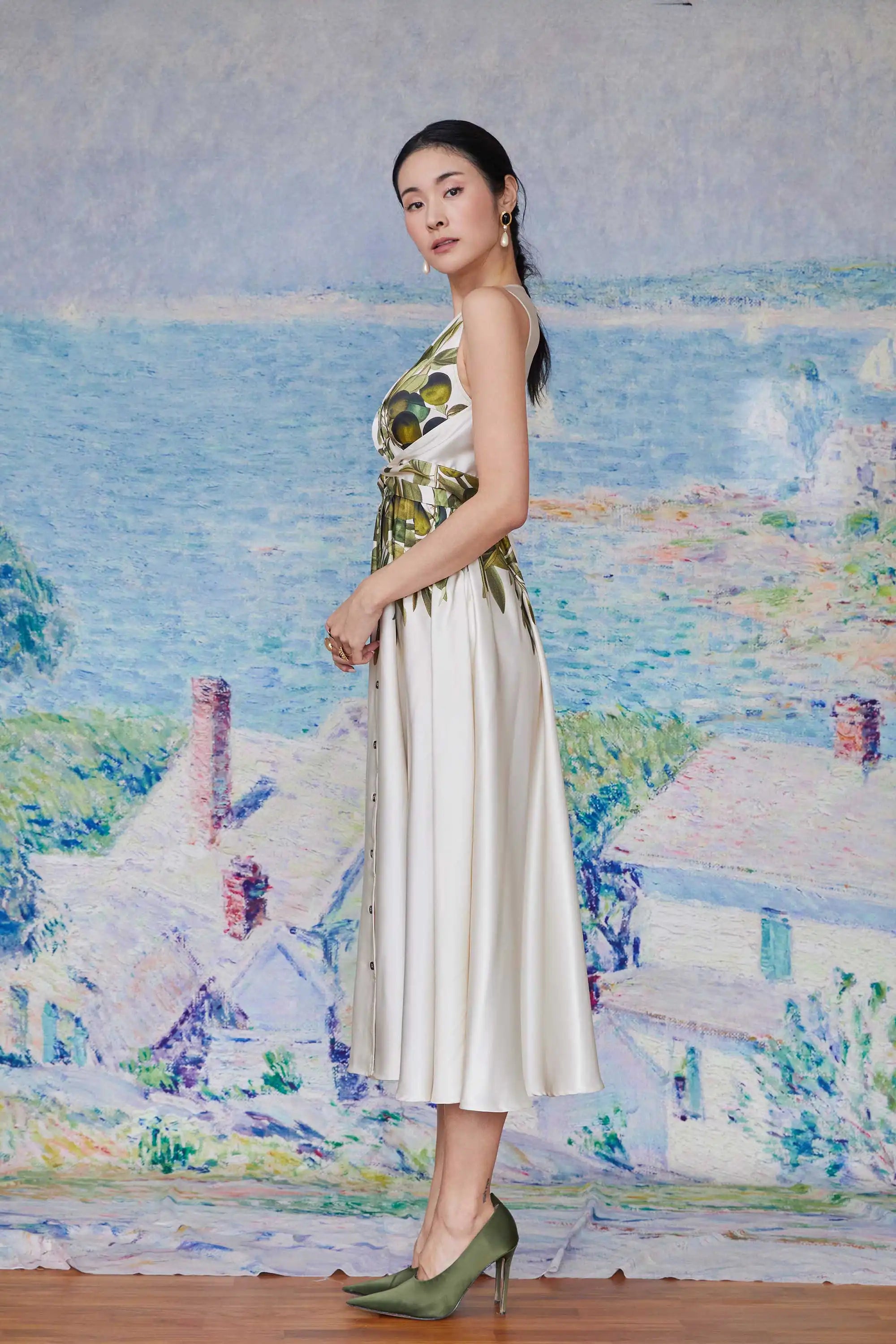 Sleeveless Back Wrap Dress (Olive)