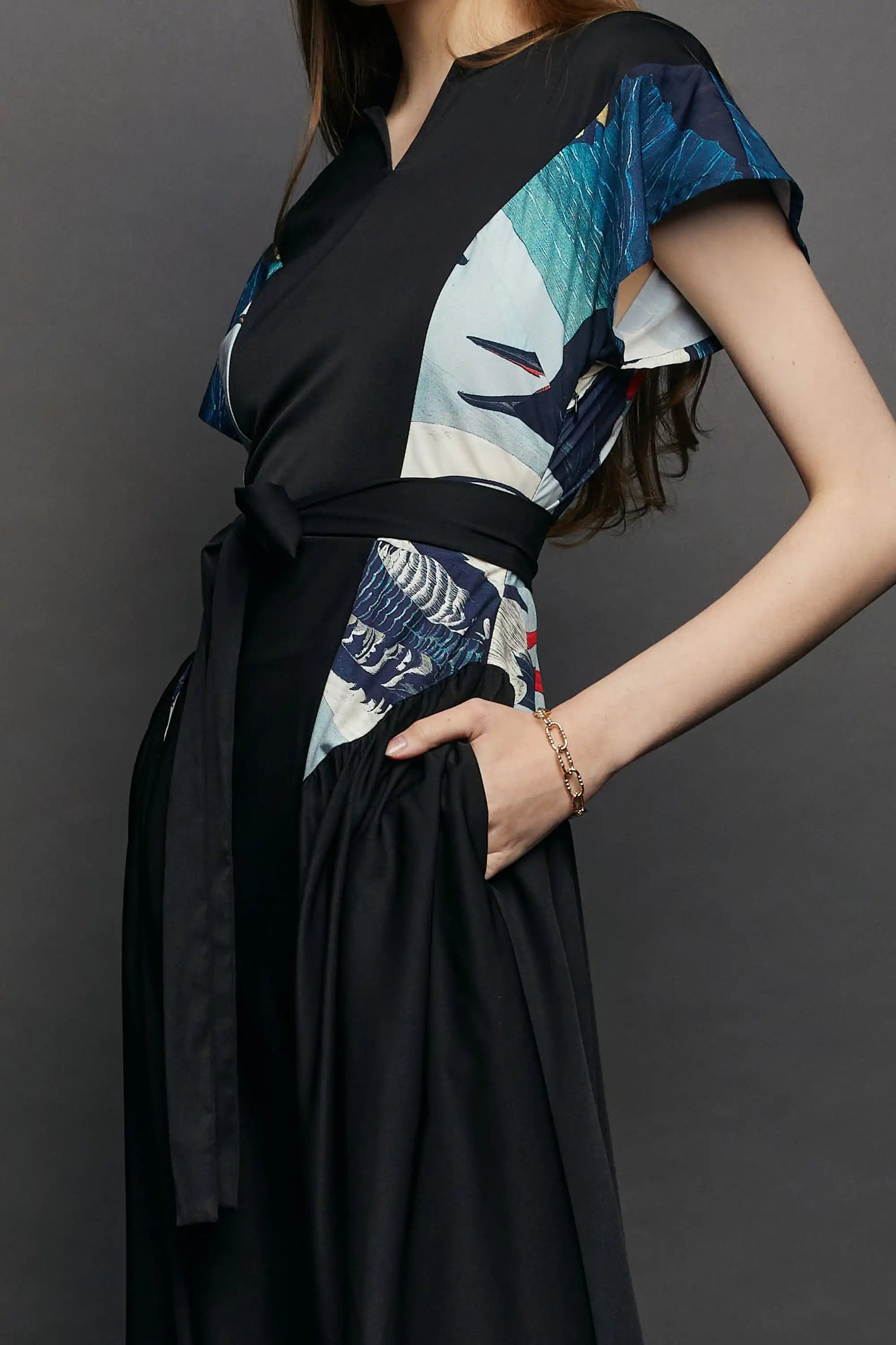 Bluebell Billowing Dress (Black Guillemot)