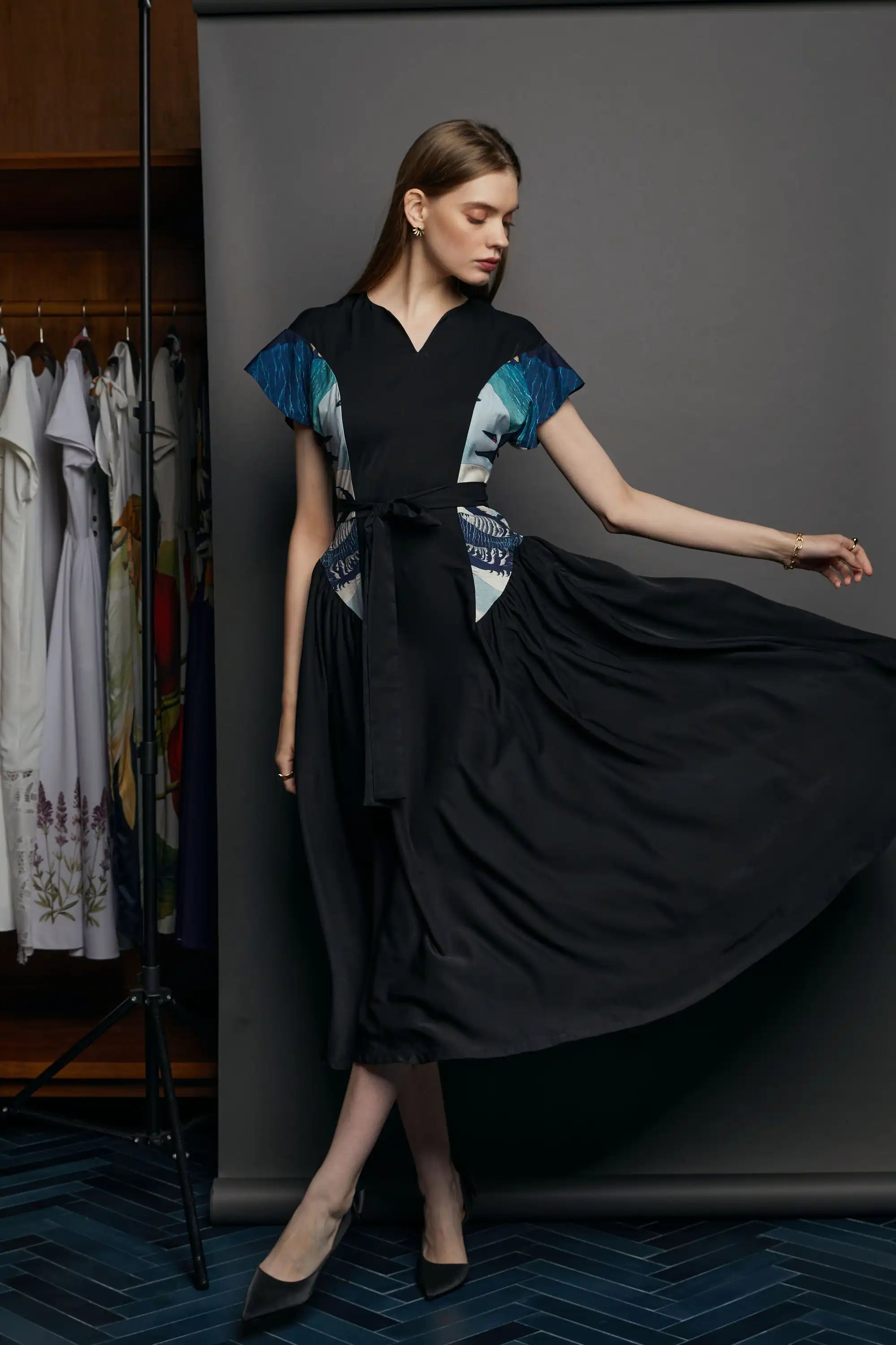 Bluebell Billowing Dress (Black Guillemot)