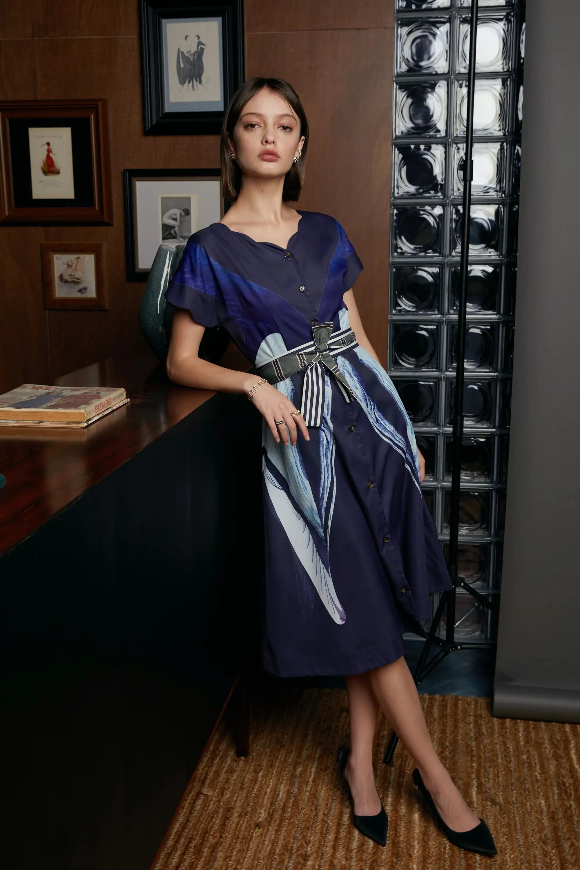 Scallop Fit & Flare Knee Dress (American Avocet)
