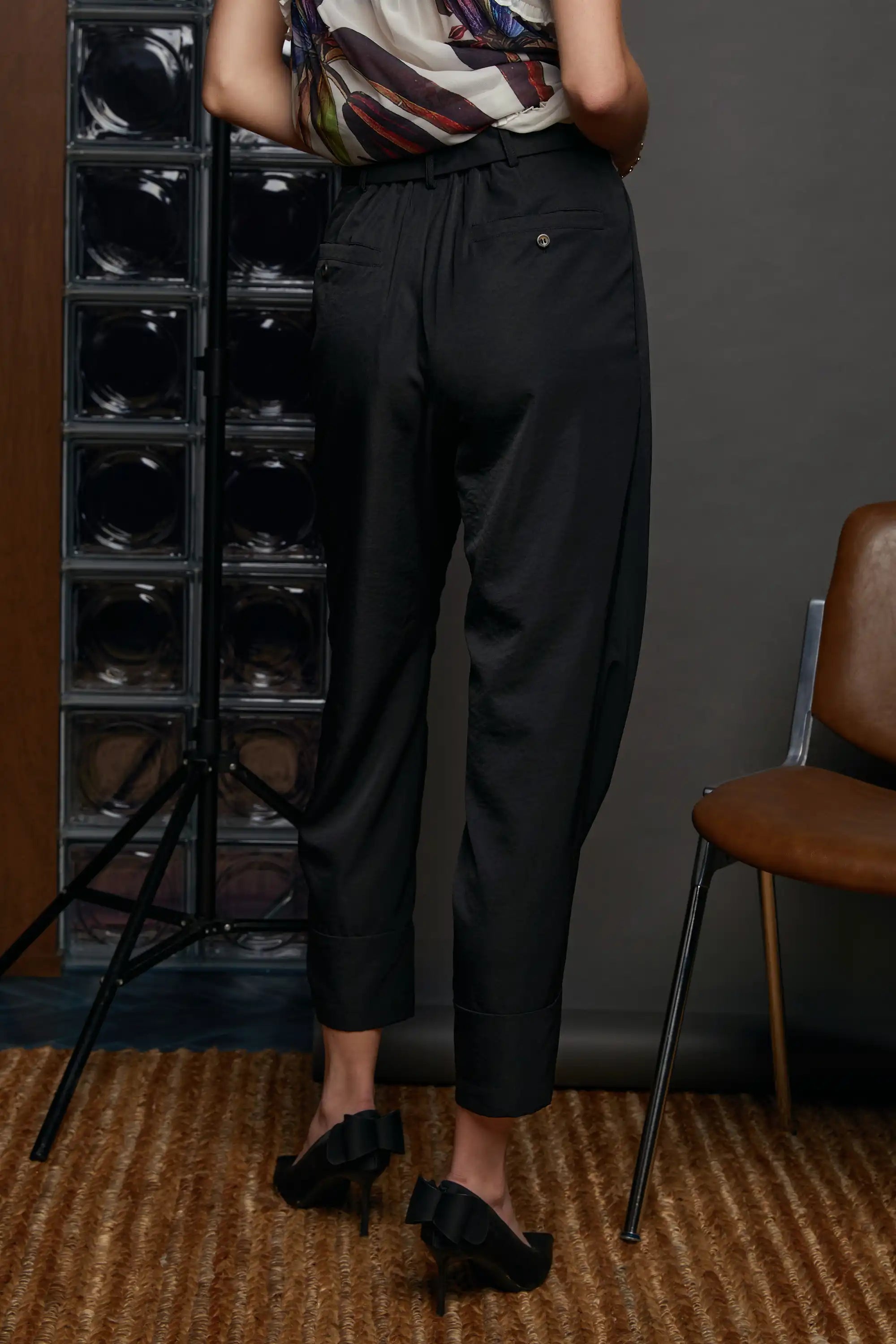 Tapered Trousers (Black)