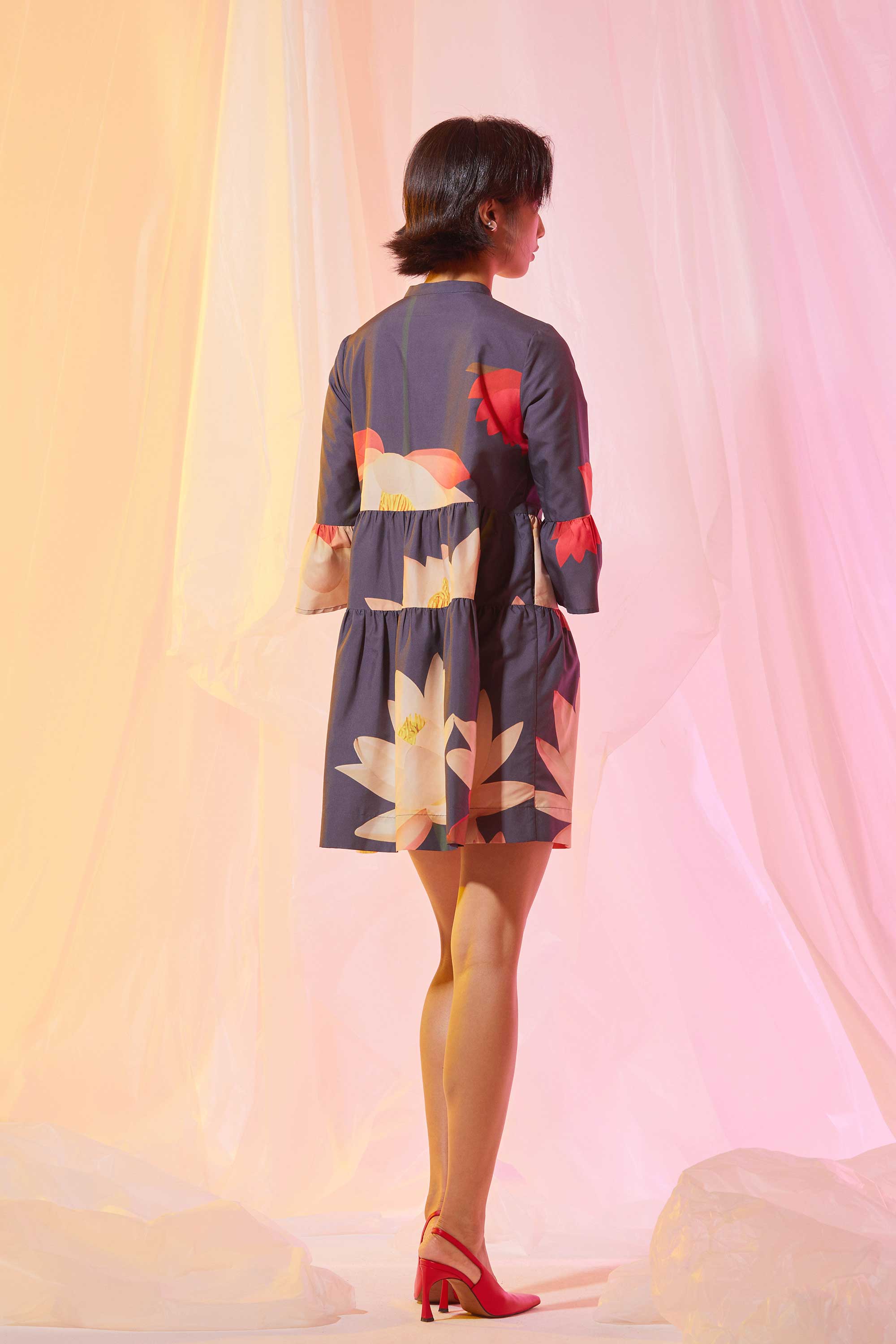 Piping Tiered Mi-Knee Dress (Ember)