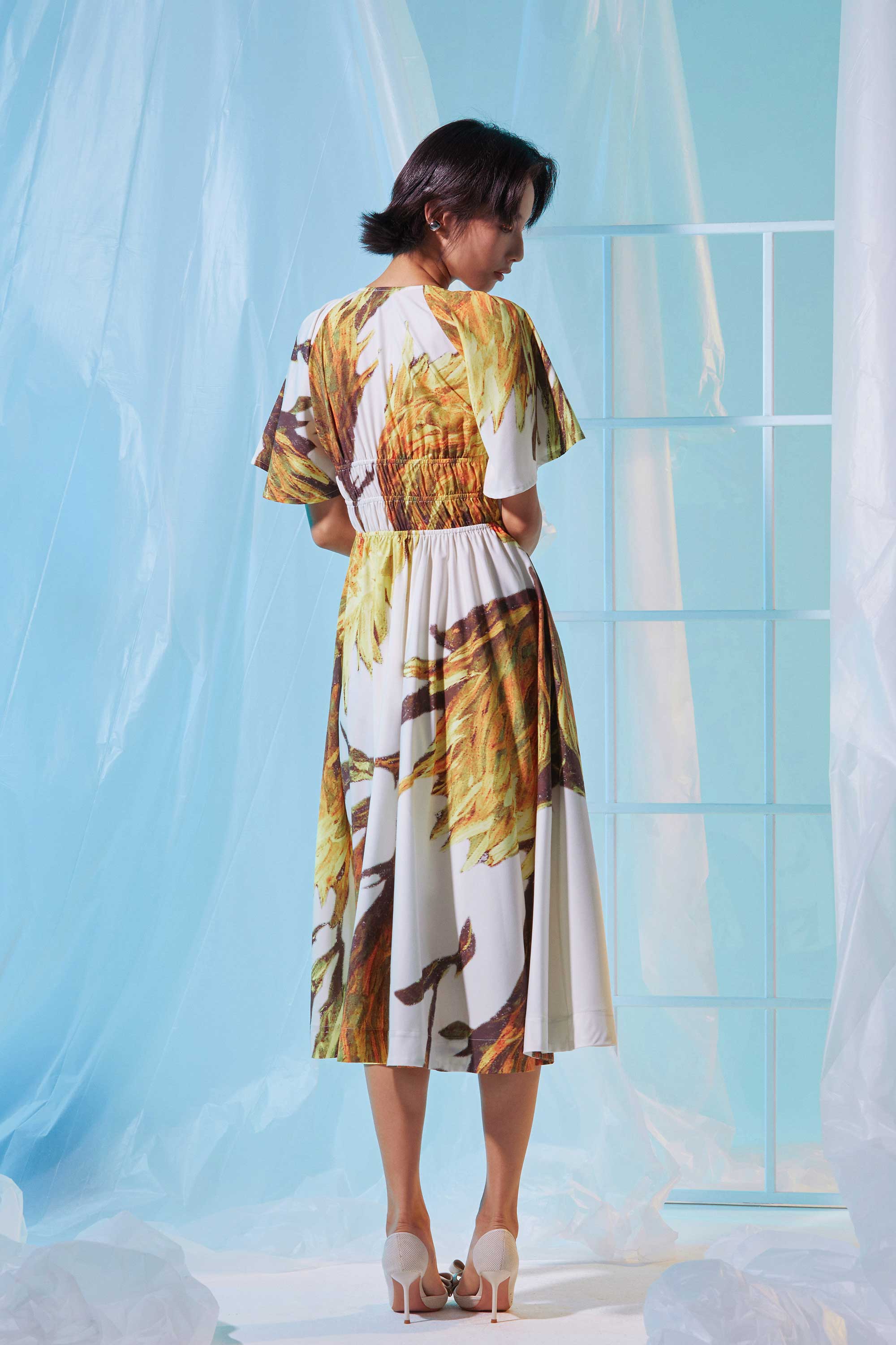 Flutter Sleeves Cottage Midi Dress (Present)