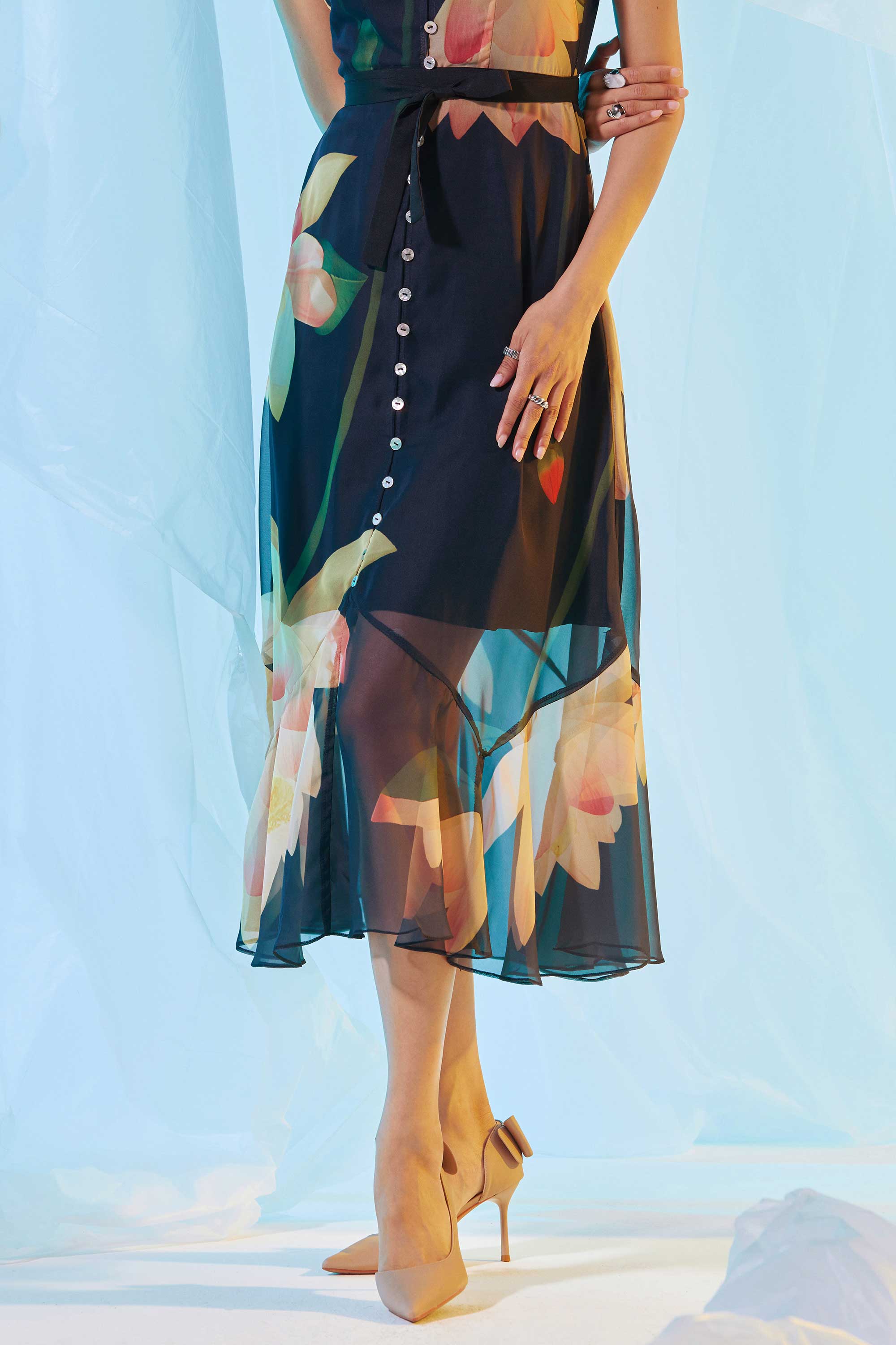 Petal Sleeves Mermaid Maxi Dress (Luminous)