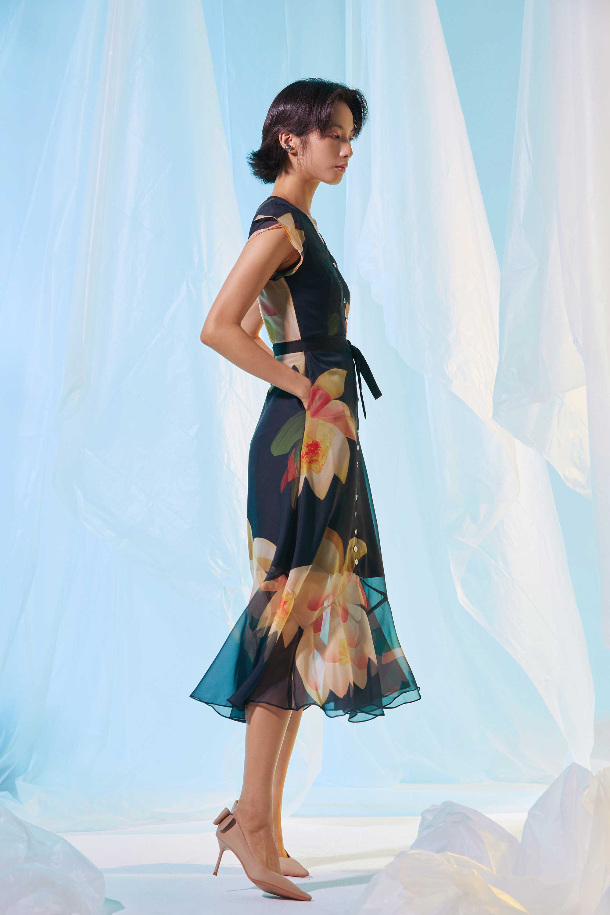 Petal Sleeves Mermaid Maxi Dress (Luminous)