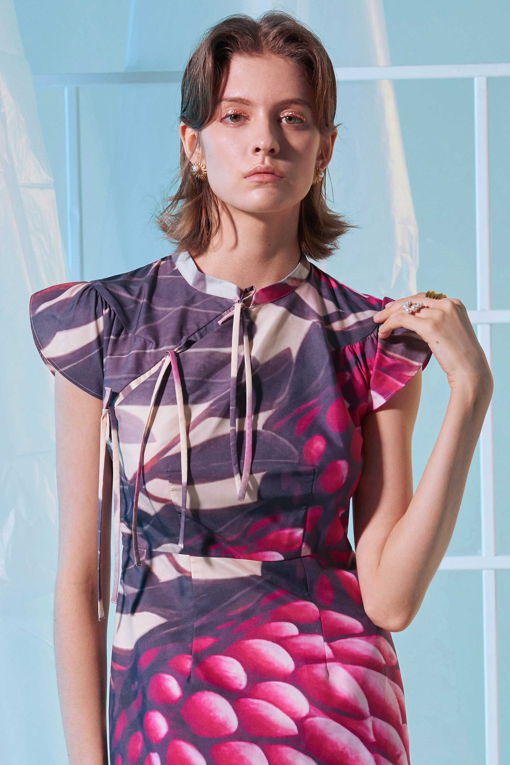 Tulip Piping Knee Dress (Vibrance)